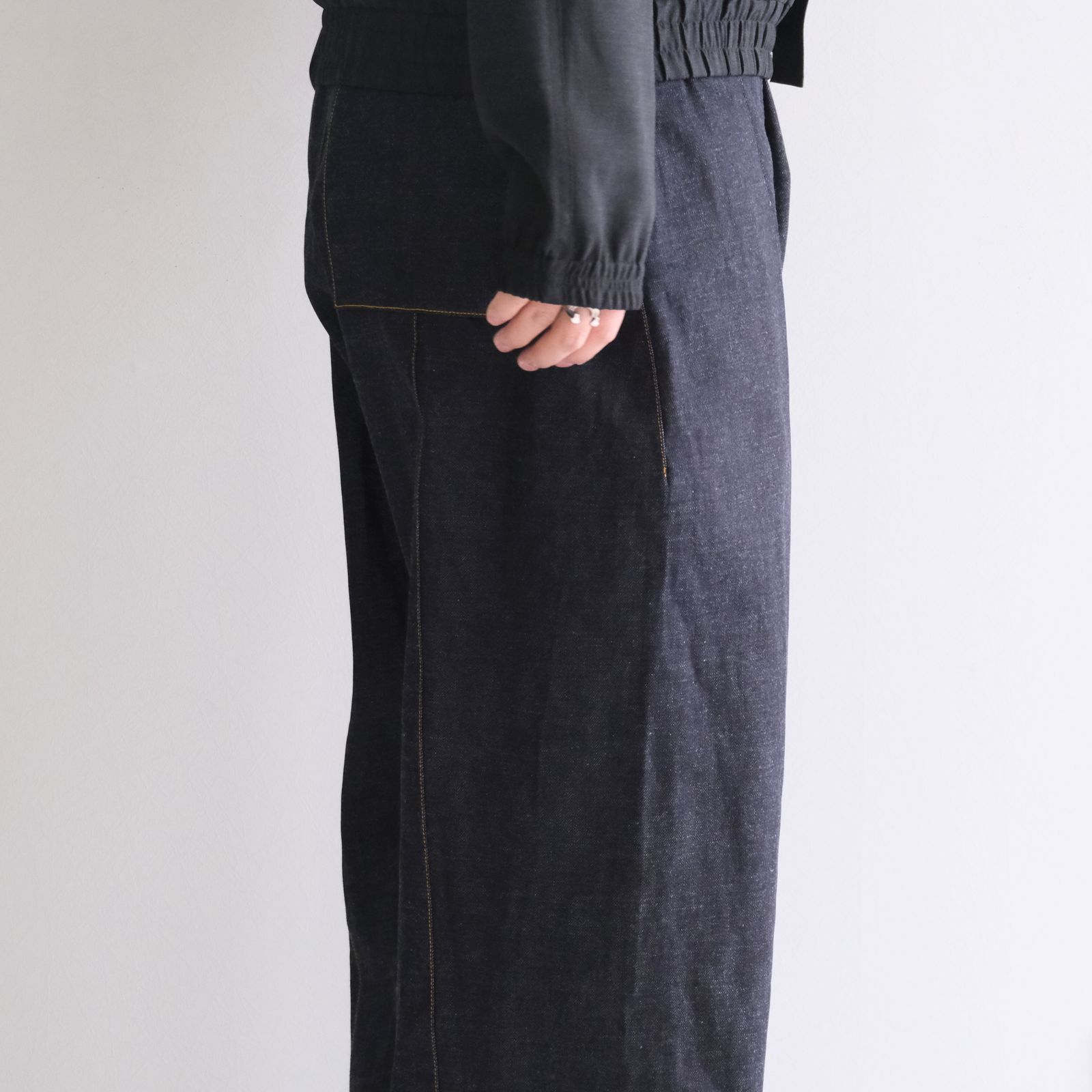 BOX PLEAT TROUSER RAW DENIM/ ボックスプリーツトラウザー / デニム / パンツ / ボトムス / RAW INDIGO