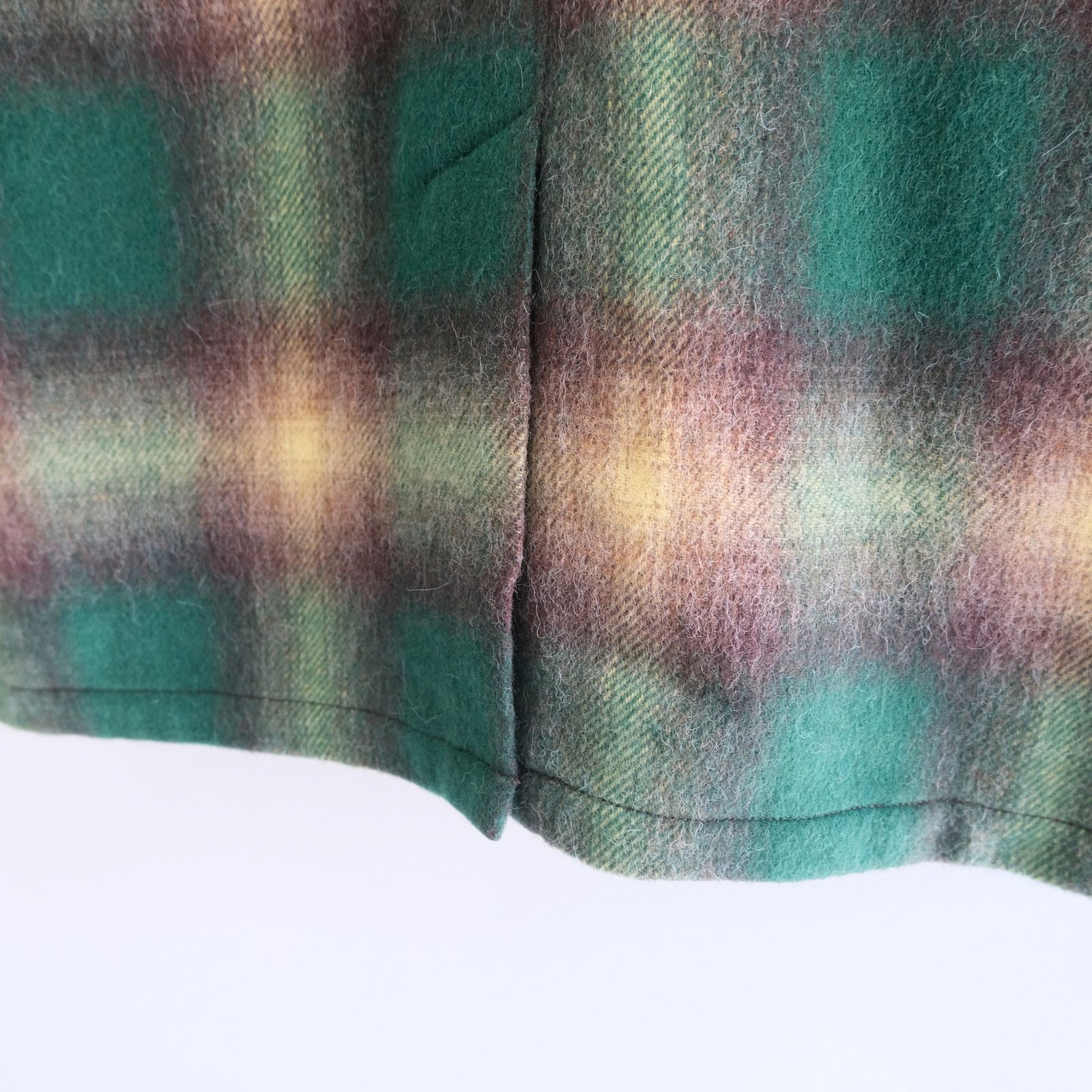 【残り1点】SHAGGY WOOL CHECK SAFARI JACKET（GREEN）