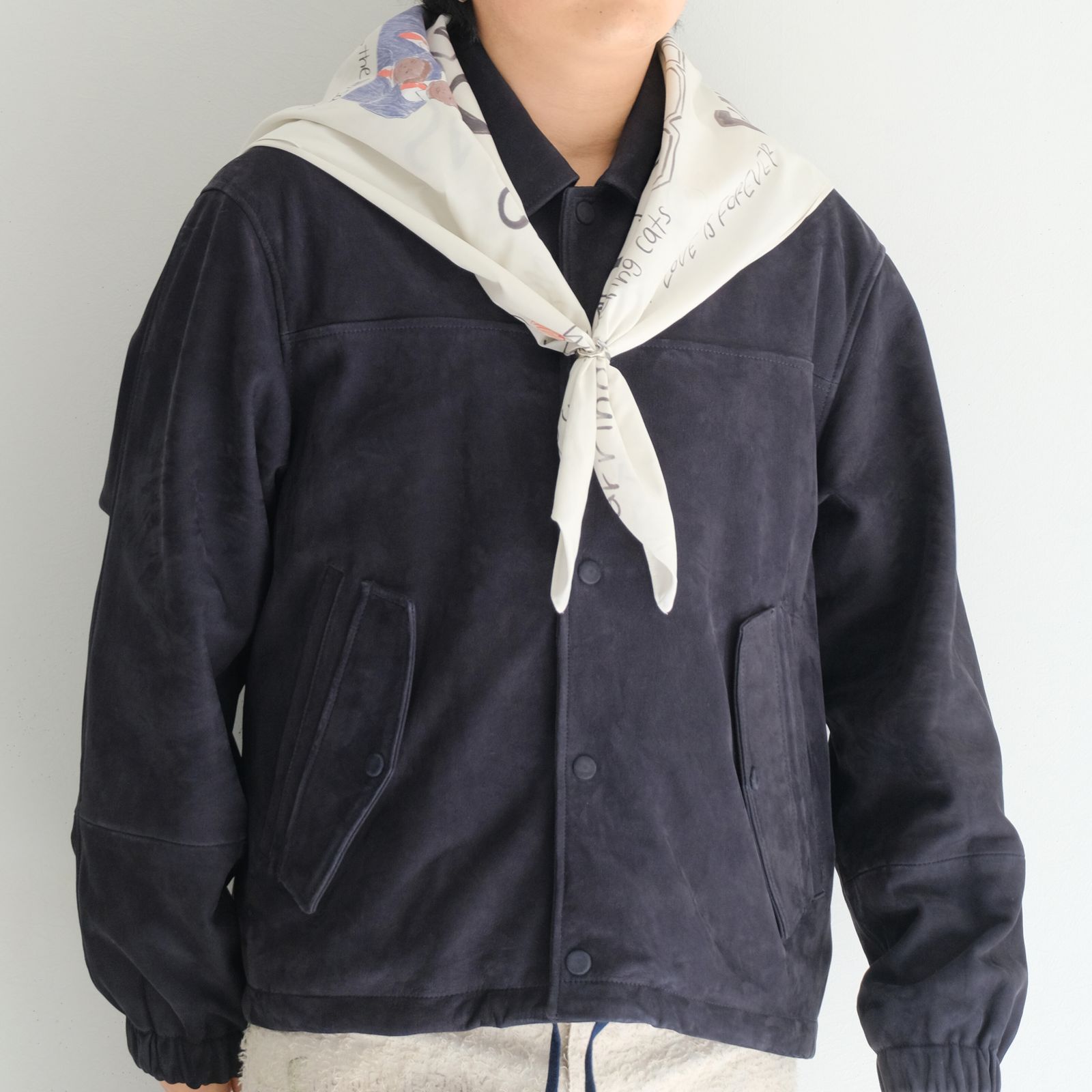 "ESSENTIAL".02 Graphic Printed Scarf / スカーフ / IVORY