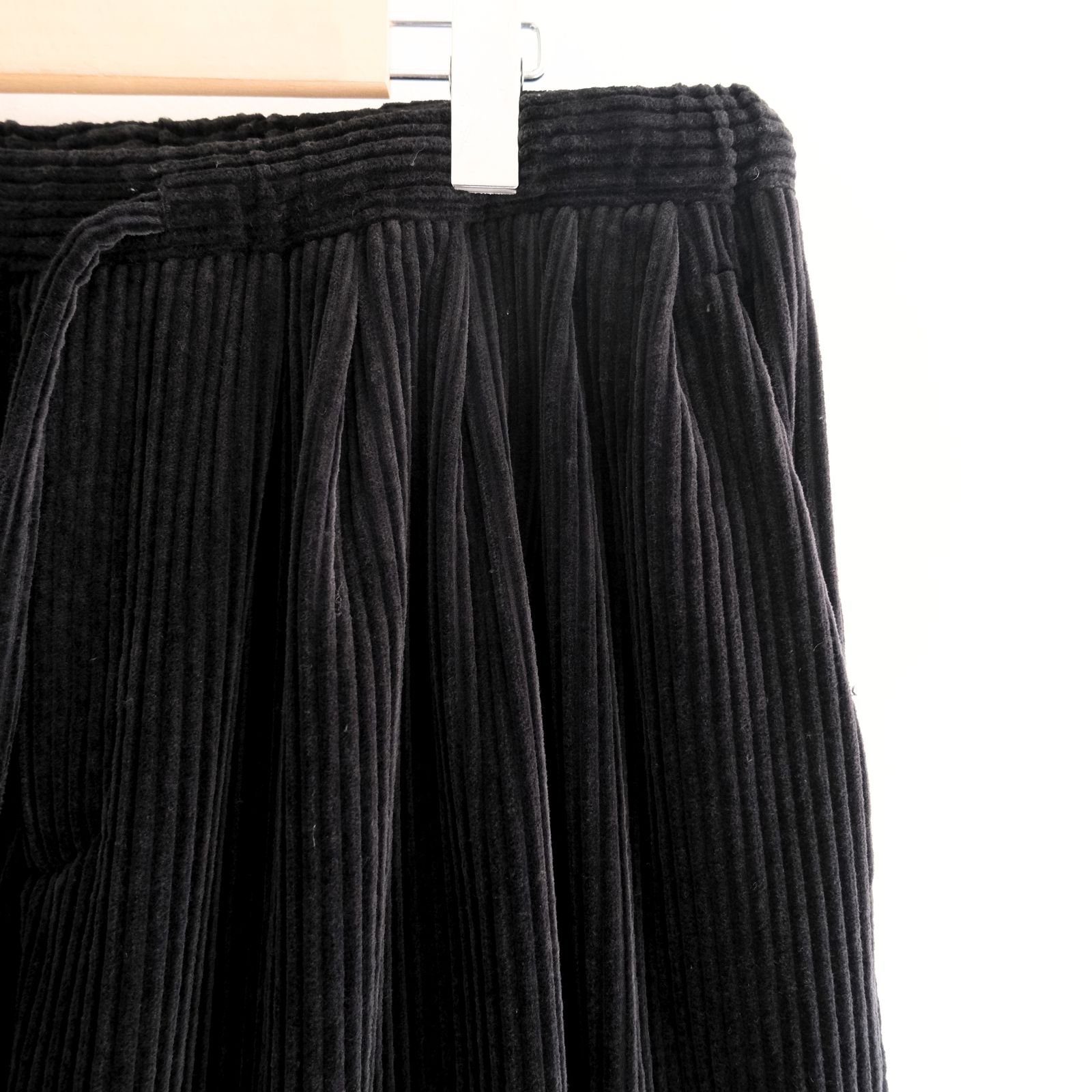 【残り1点】Corduroy Relax Trousers（Black）