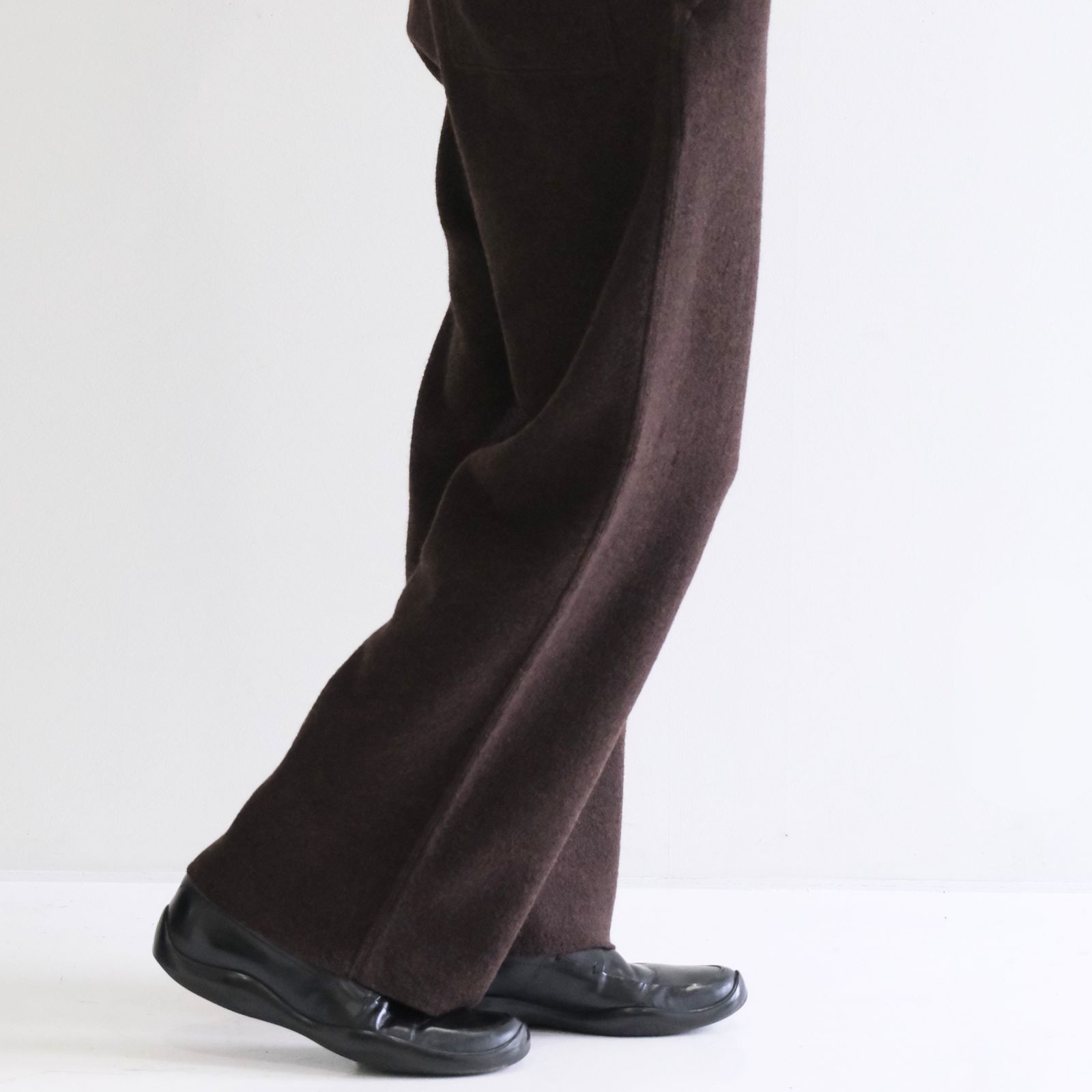 【残り1点】KNIT PANTS ‐Hard Twist Crepe‐（Brown）