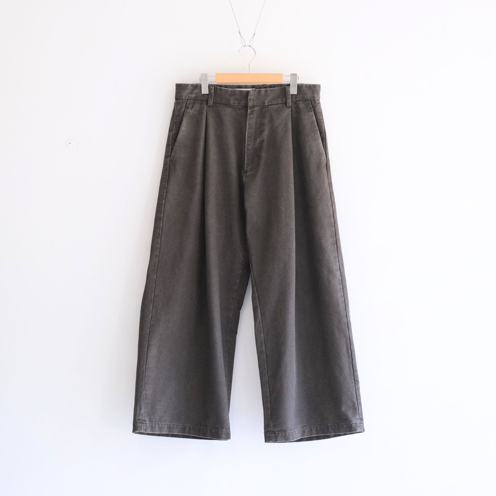 【残り1点】MERELY WASHED CANVAS FLARED PANTS（VINTAGE CAMEL）