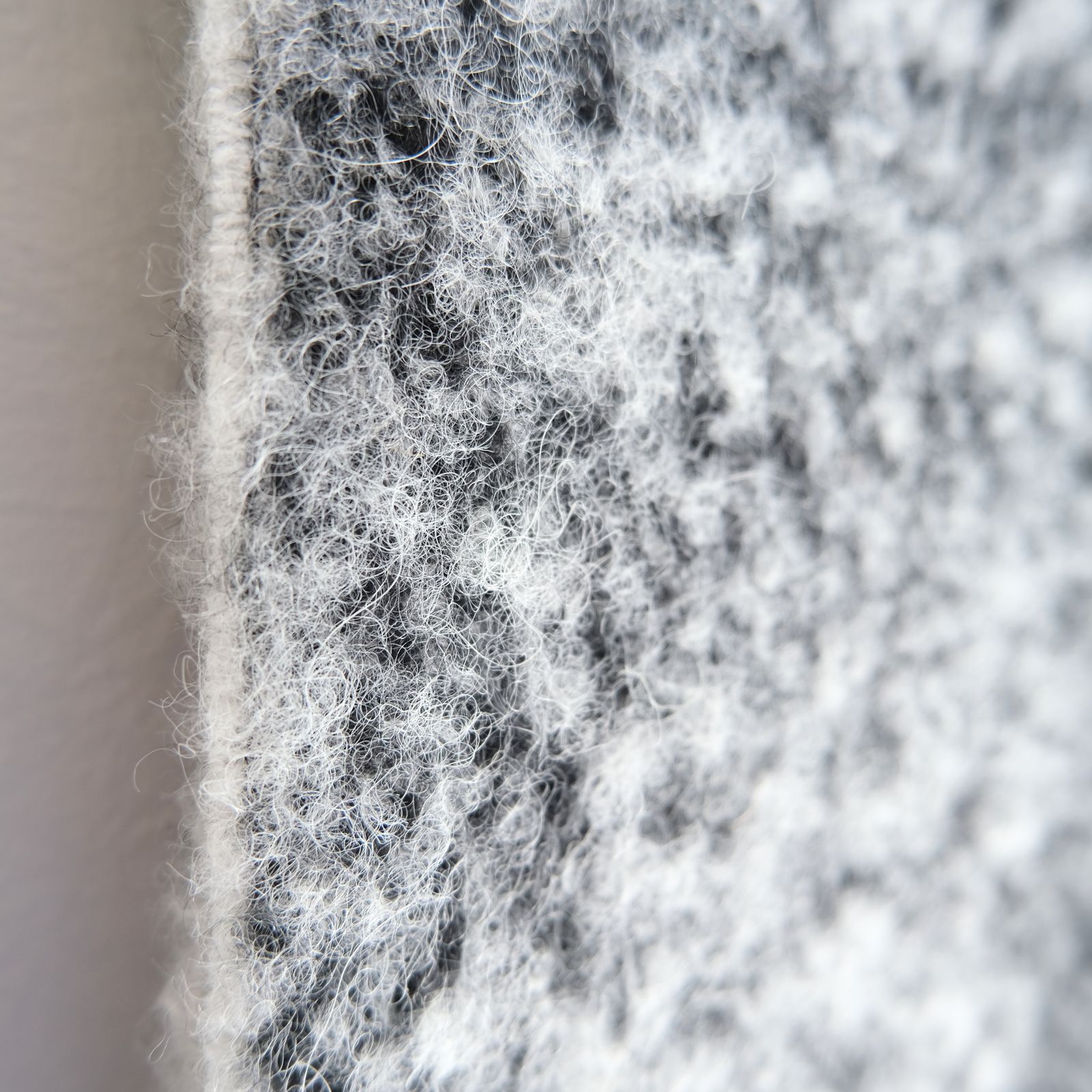 Two Colour Woolly Scarf / マフラー / アルパカ / Black / White