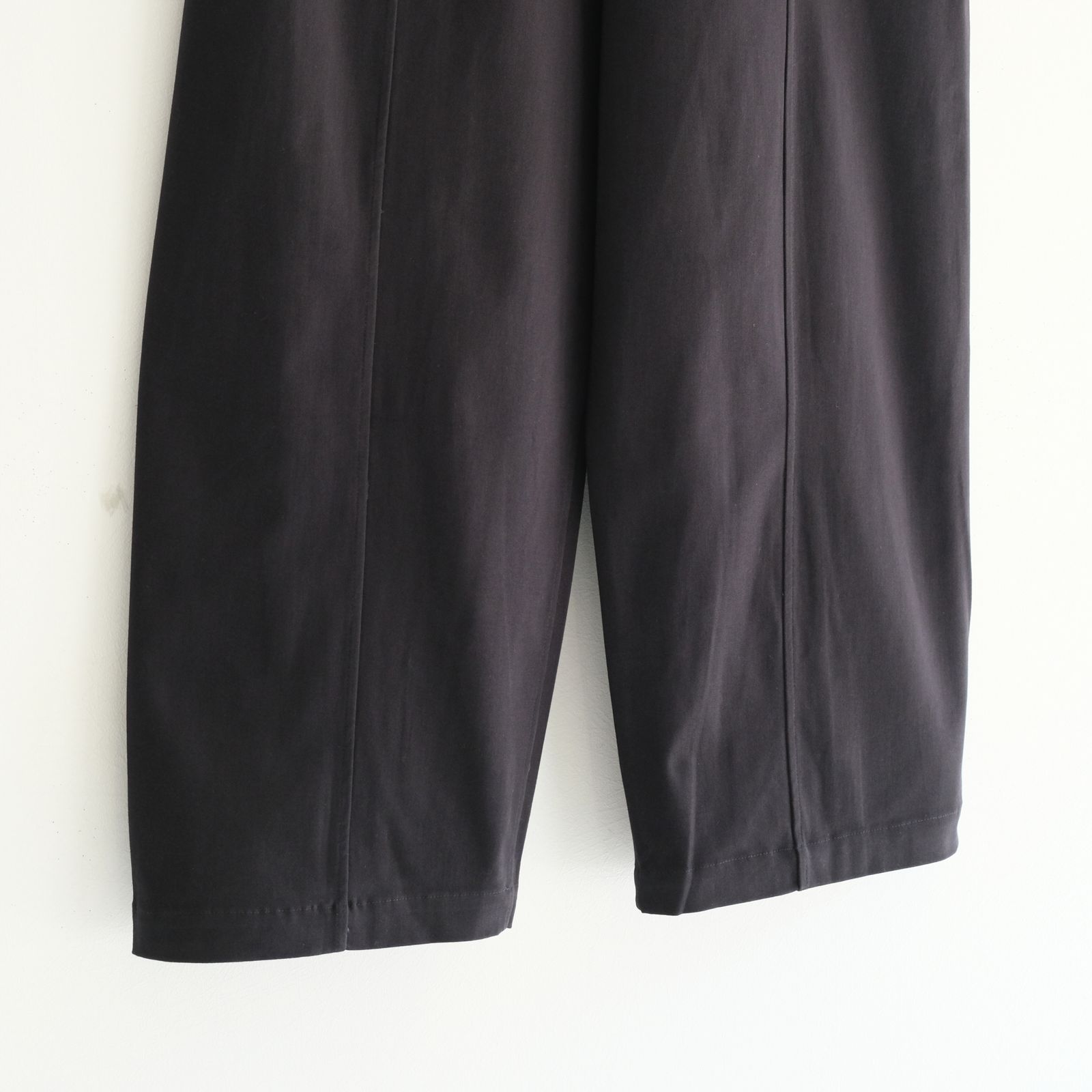 WELT TROUSER / ワイドストレート / ボトムス / BLACK