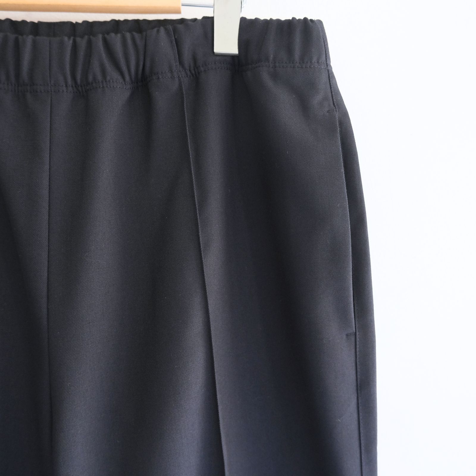 MERELY WOOLEN PINTUCK SLACKS（LIBERTY NAVY）