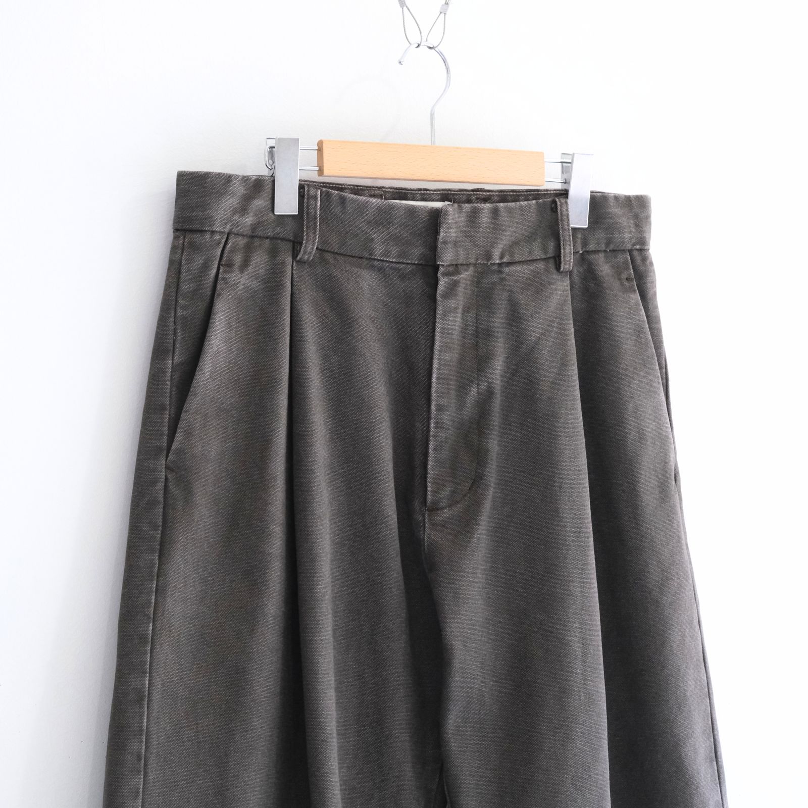 【残り1点】MERELY WASHED CANVAS FLARED PANTS（VINTAGE CAMEL）