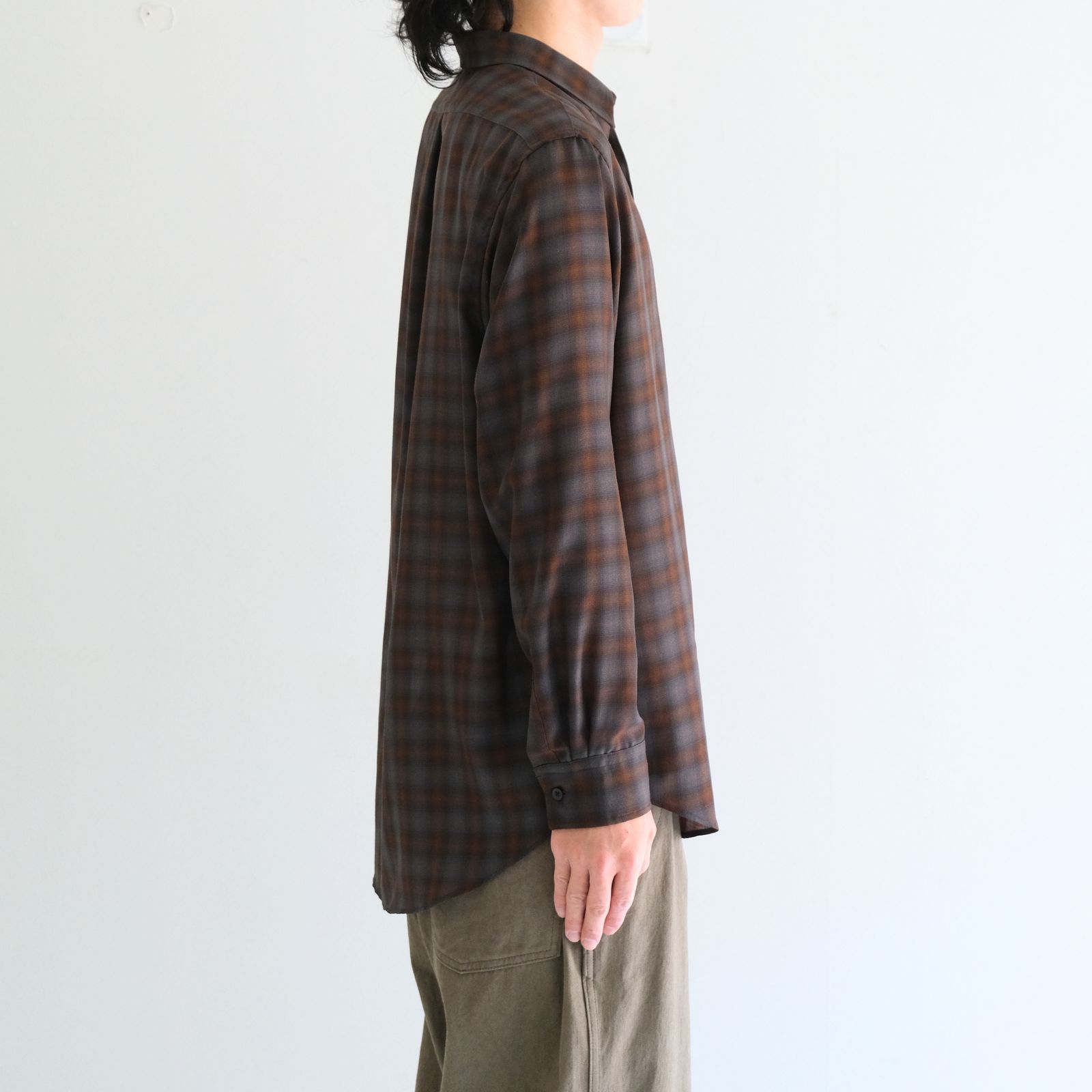 SUPER LIGHT FADED CHECK SHIRT（BLUE / BROWN）