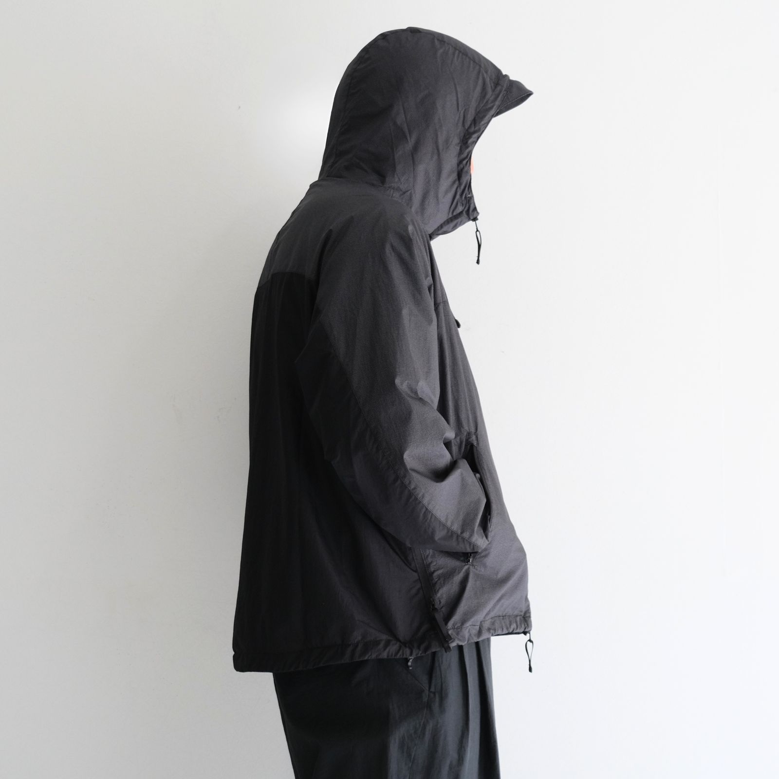 Dyneema® Grid Windbreaker / ダイニーマ® グリッド ウィンドブレーカー（OFF BLACK）