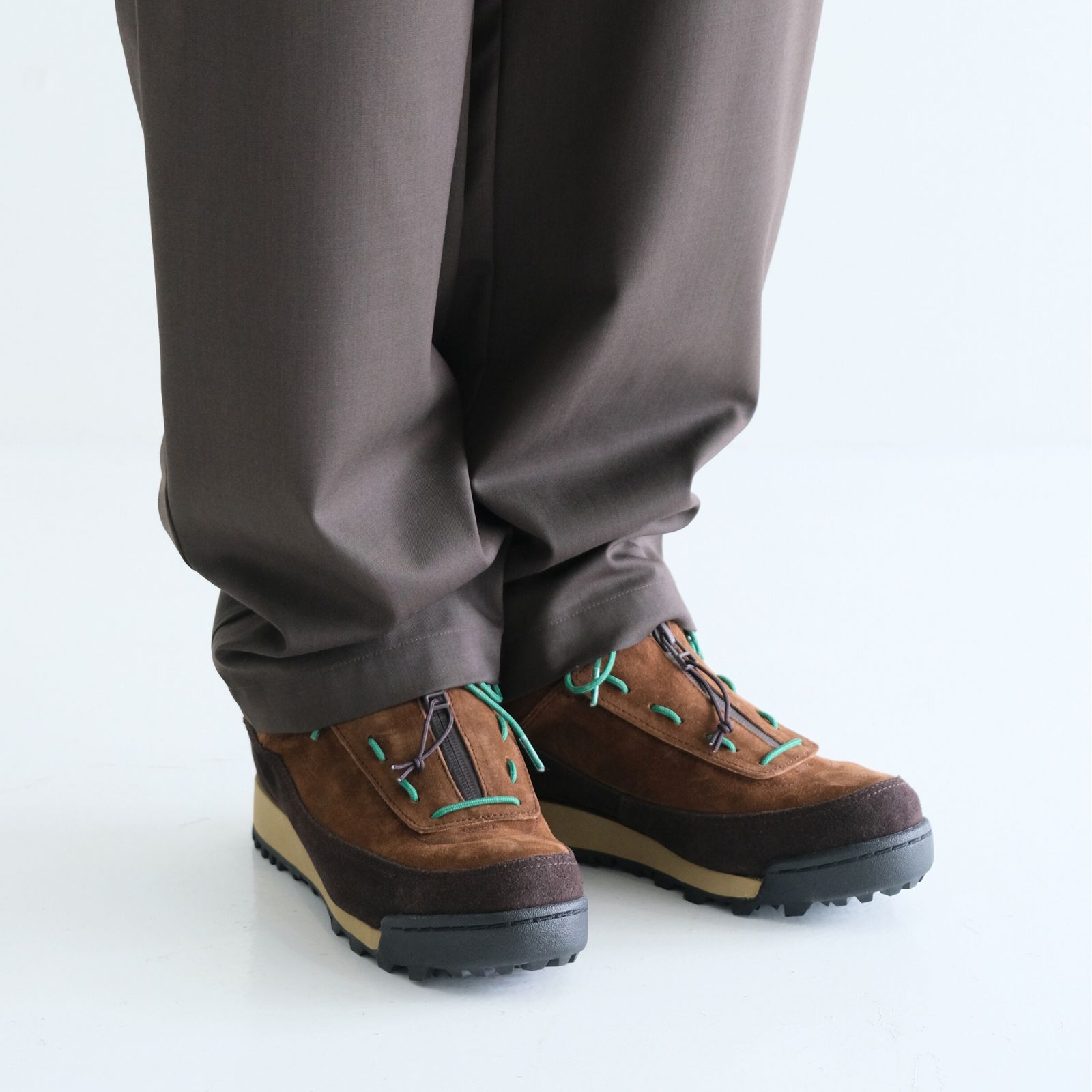 FLOW-MID SHOES is-ness×SUICOKE / シューズ / コラボ / BROWN x GREEN