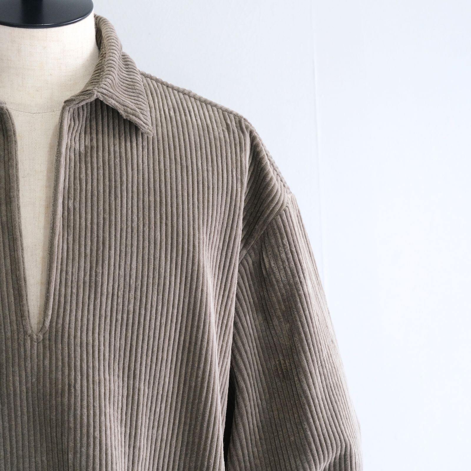 【残り1点】Corduroy Skipper Shirts（Beige）
