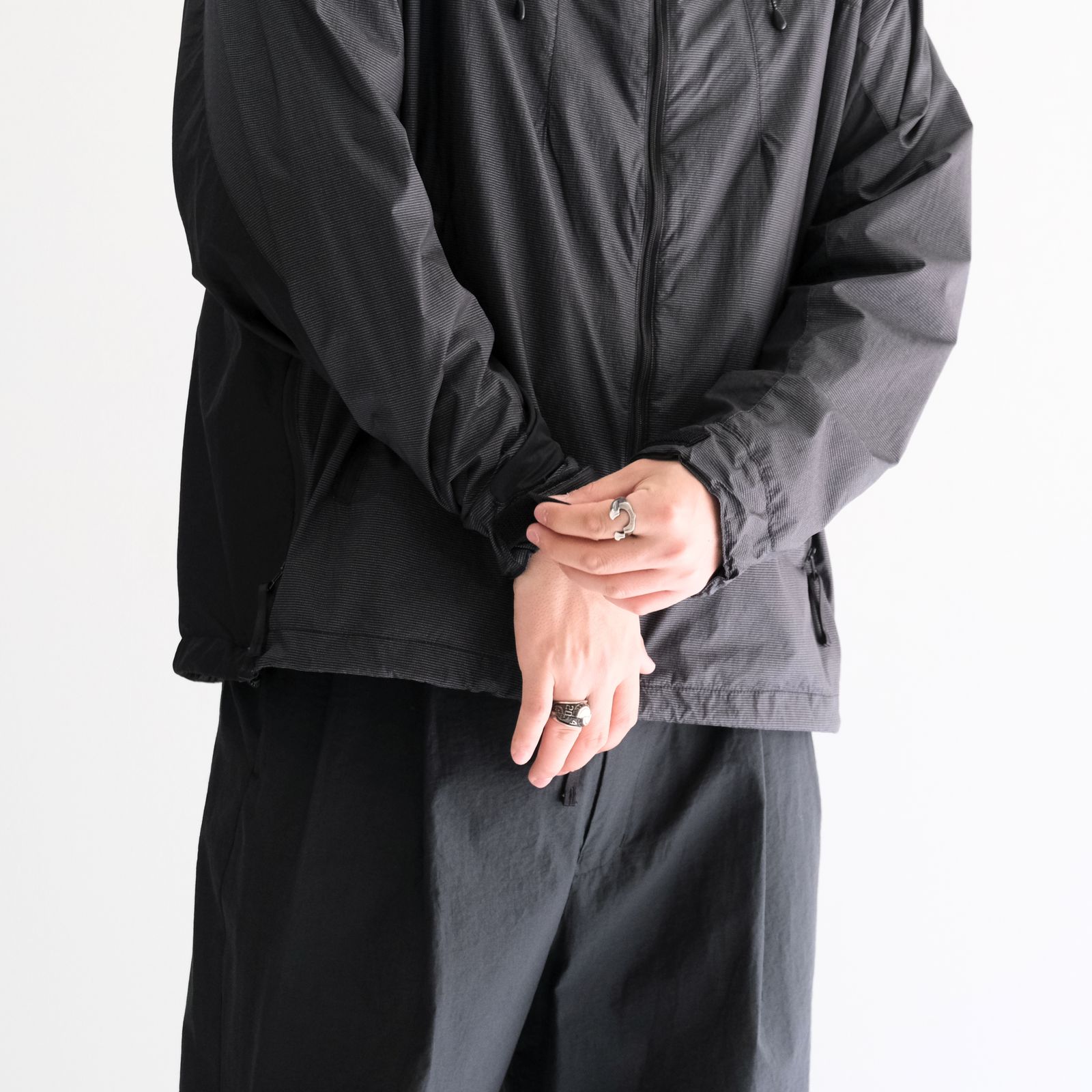 Dyneema® Grid Windbreaker / ダイニーマ® グリッド ウィンドブレーカー（OFF BLACK）