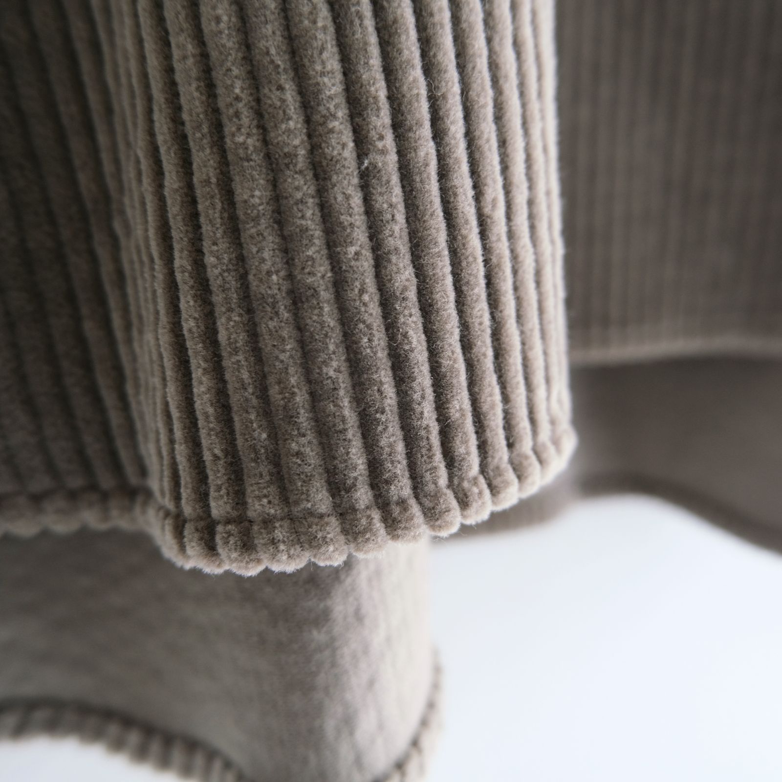 【残り1点】Corduroy Skipper Shirts（Beige）