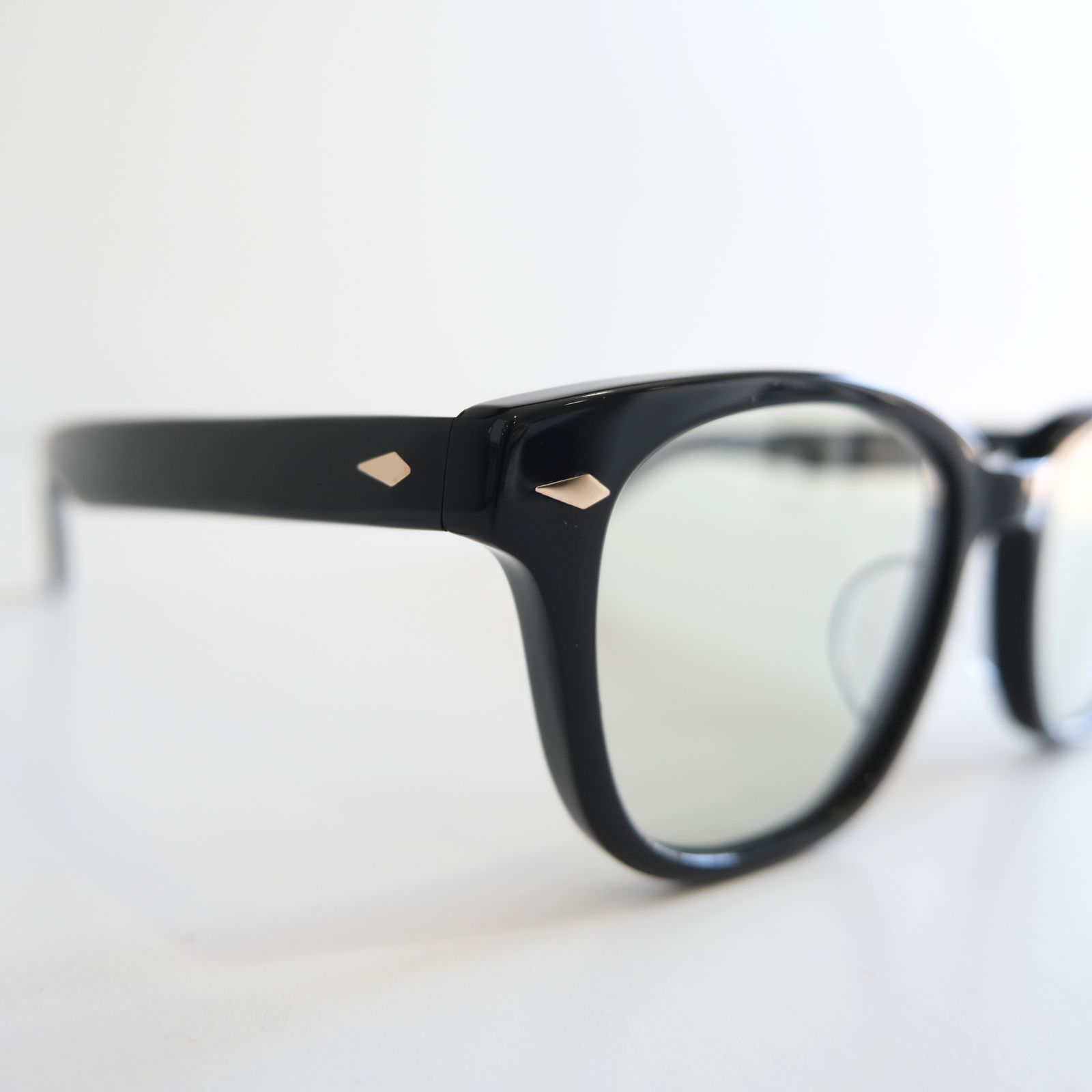 SANSUI #2（GLOSS BLACK × GREY GREEN to D.GREY）