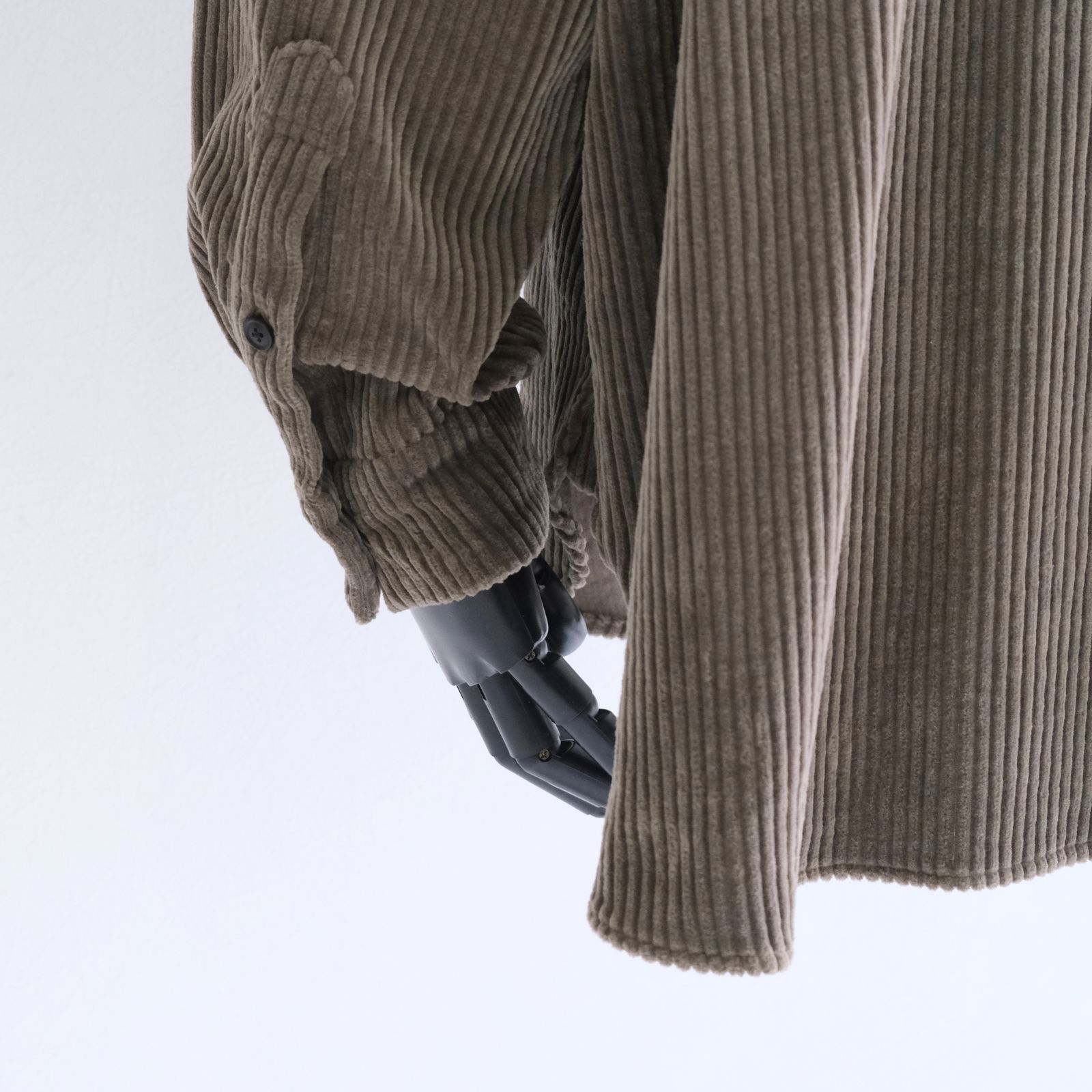 【残り1点】Corduroy Skipper Shirts（Beige）