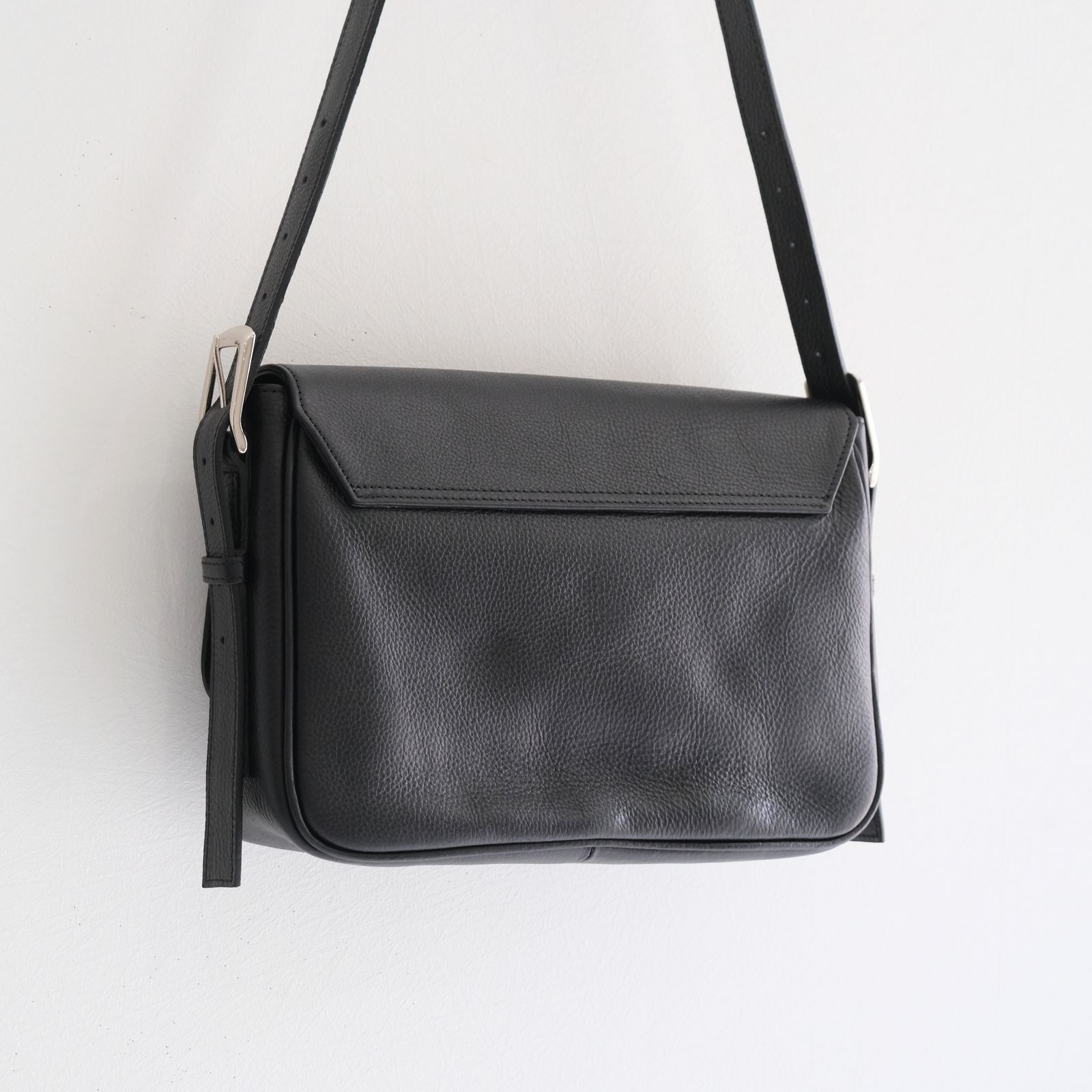 【残り1点】Leather Shoulder Bag [Dumbo] / レザー ショルダー バッグ [ダンボ]（Black）