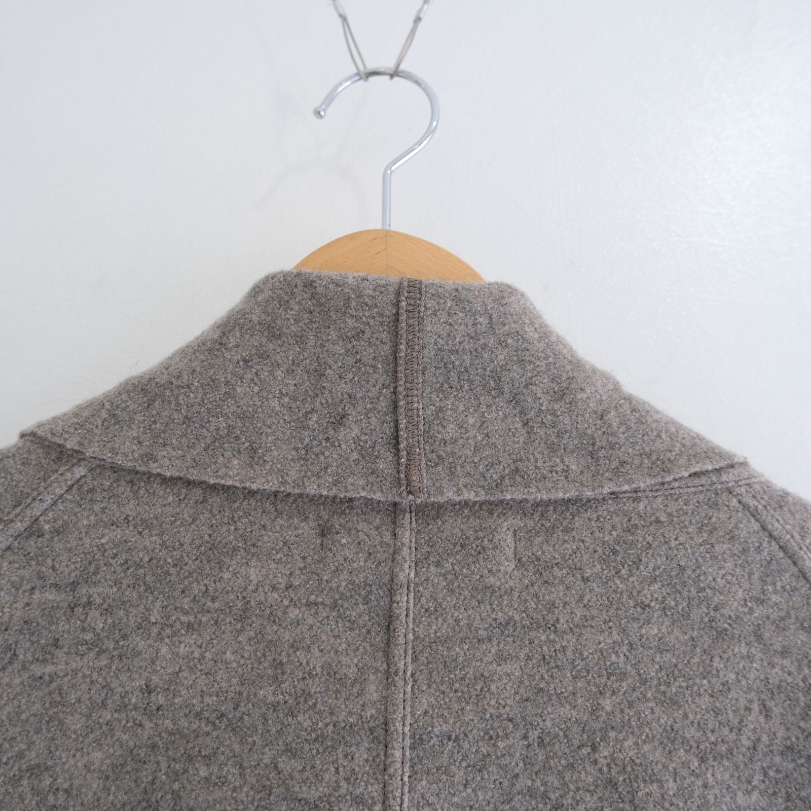 【残り1点】CARDIGAN JACKET  ‐Hard Twist Crepe Knit‐（Greige）