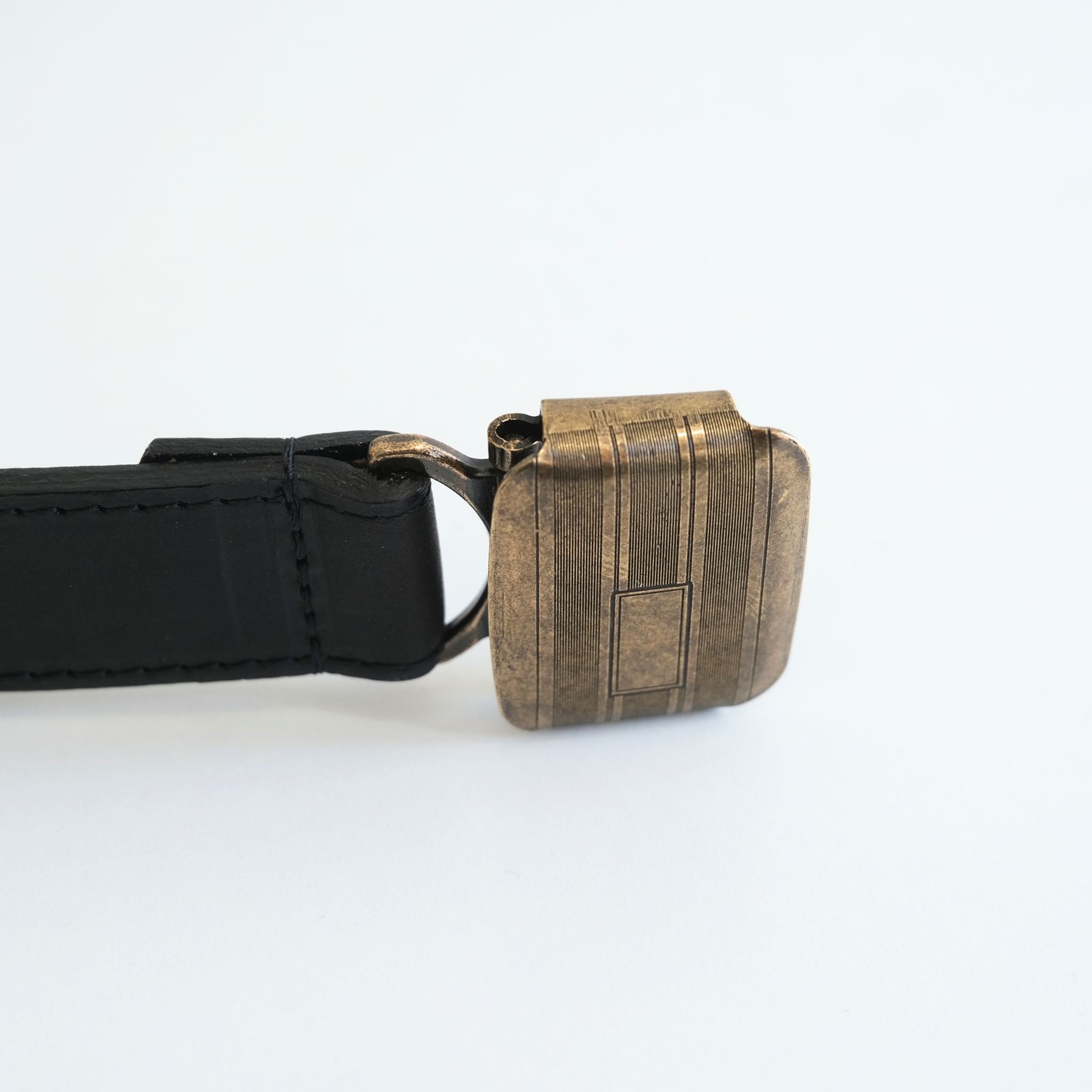 【残り1点】SLIDE BUCKLE BELT（BLACK (GOLD) ）
