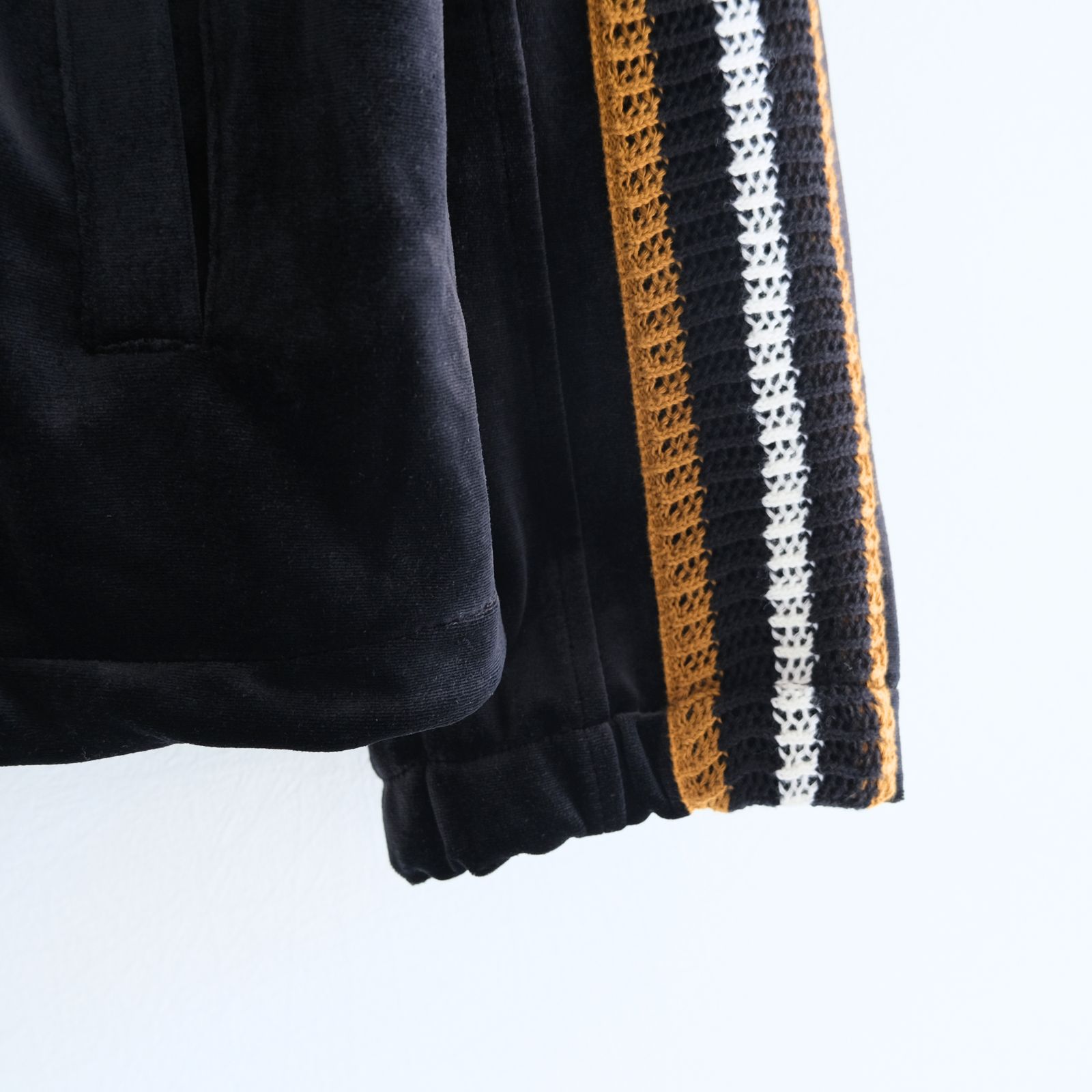 【残り1点】VELOUR TRACK JACKET（BLACK）
