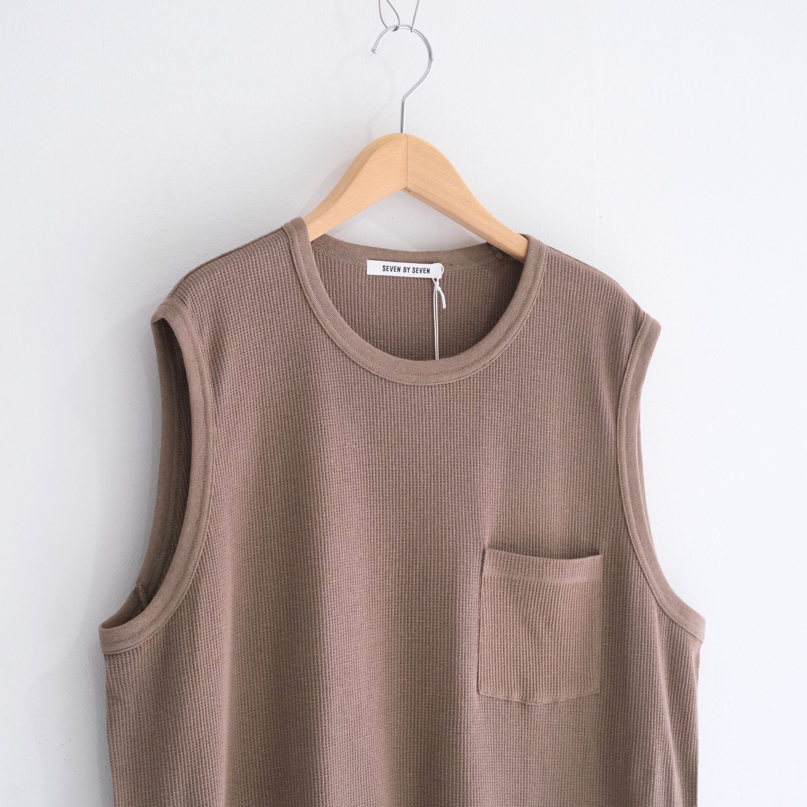 WRAP AROUND SLEEVELESS POCKET TEE ‐Recycle supima waffle‐ / ラップアラウンドスリーブレスポケットTEE ‐リサイクルスーピマワッフル‐（Brown）