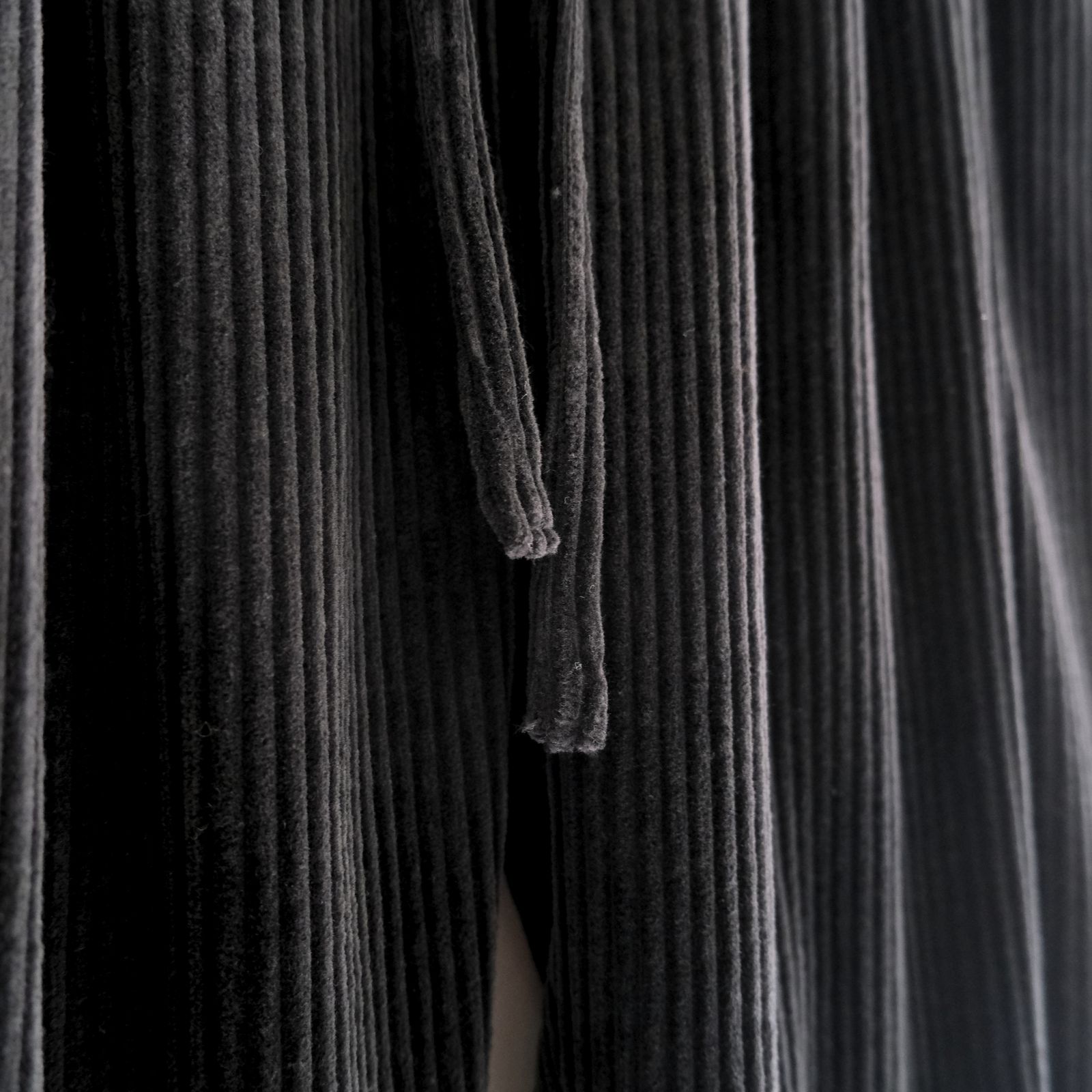 【残り1点】Corduroy Relax Trousers（Black）