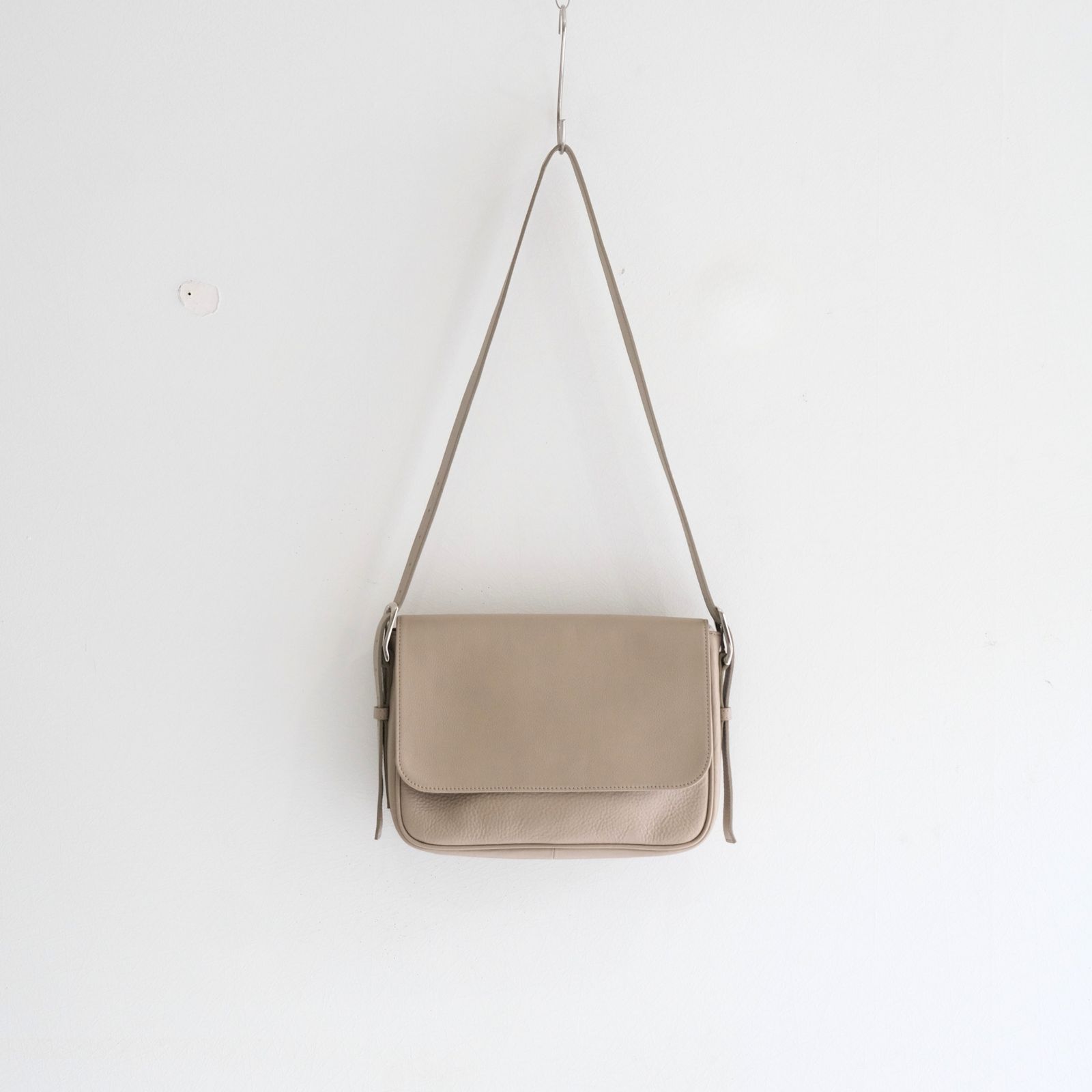 【残り1点】Leather Shoulder Bag [Dumbo] / レザー ショルダー バッグ [ダンボ]（Gray）