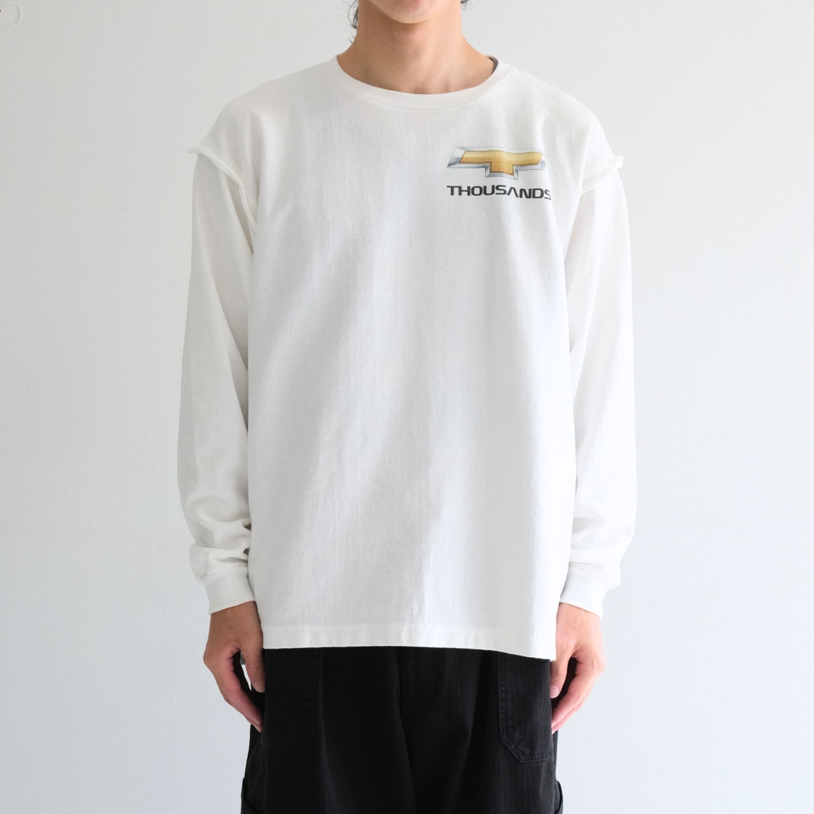DETROIT LOGO CUTOFF LS TEE（OFF WHITE）