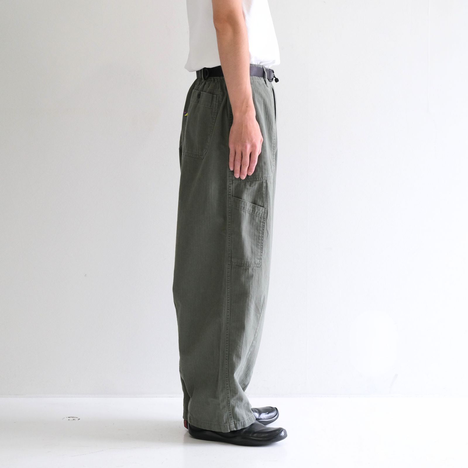 NU Balloon EZ Pants（KHAKI）
