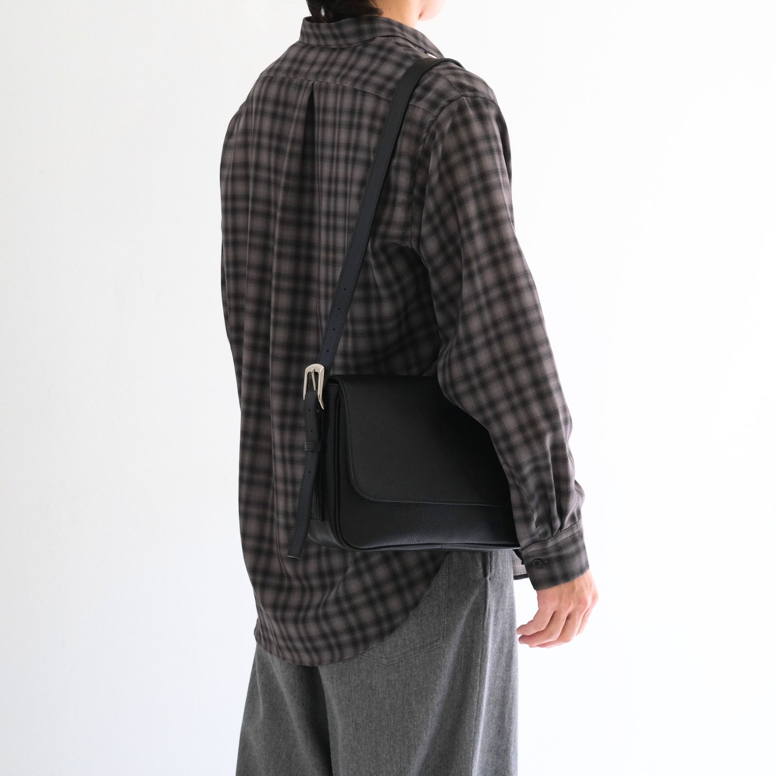 【残り1点】Leather Shoulder Bag [Dumbo] / レザー ショルダー バッグ [ダンボ]（Black）