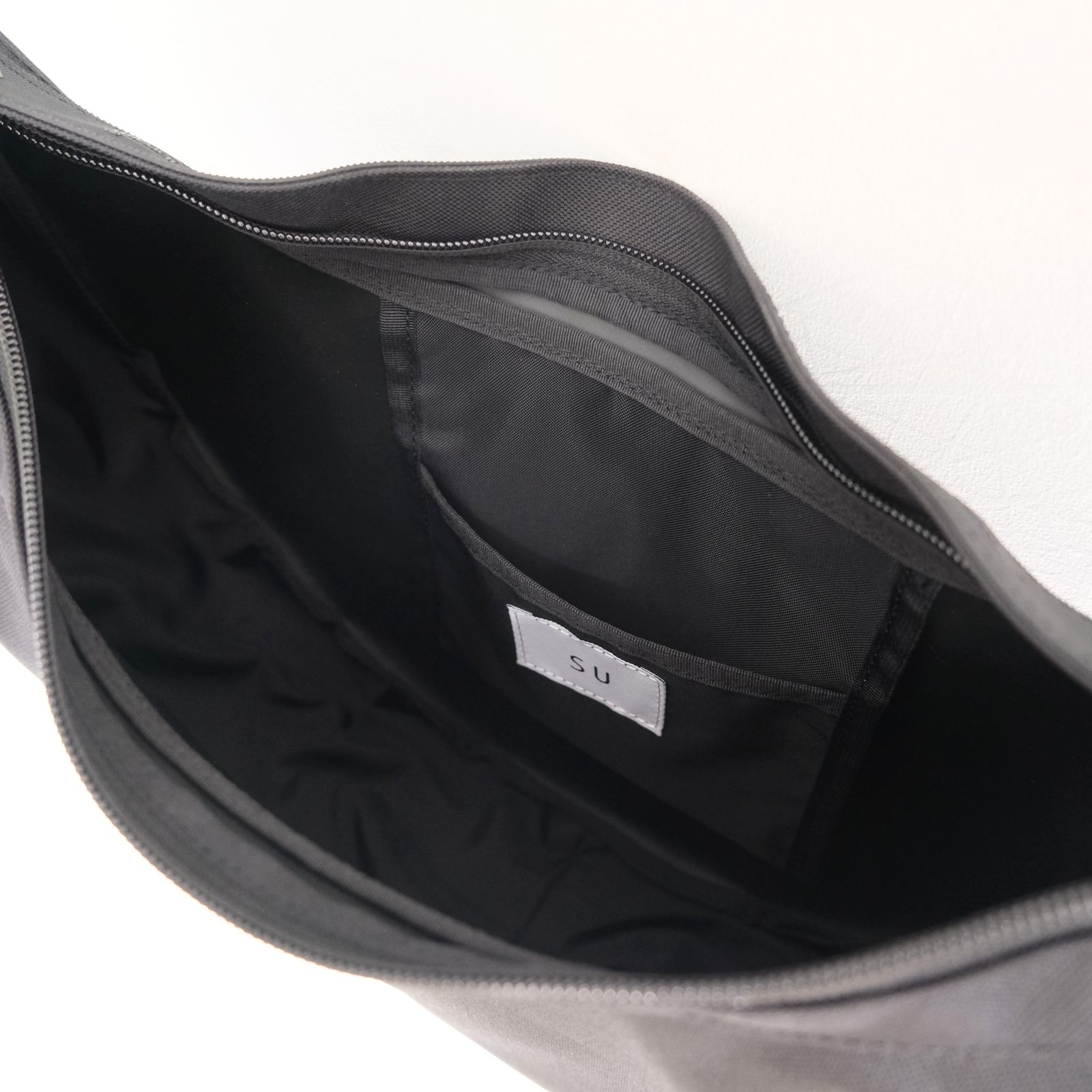 Vibram Round Bag SMALL / ビブラム ラウンド バッグ スモール（BLACK）