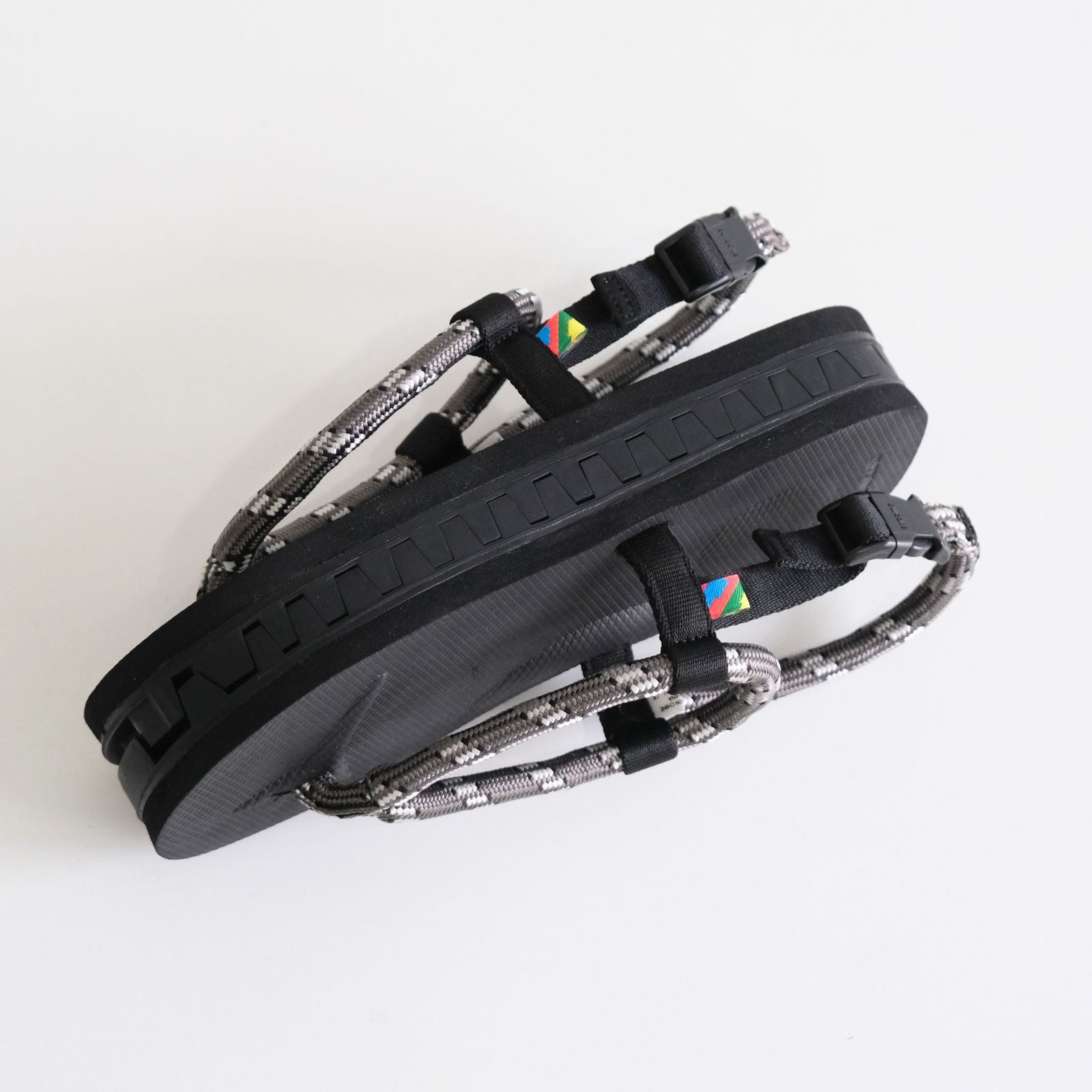 Suicoke x is-ness GUT KAT-2-ISN（CHARCOAL x BLACK）