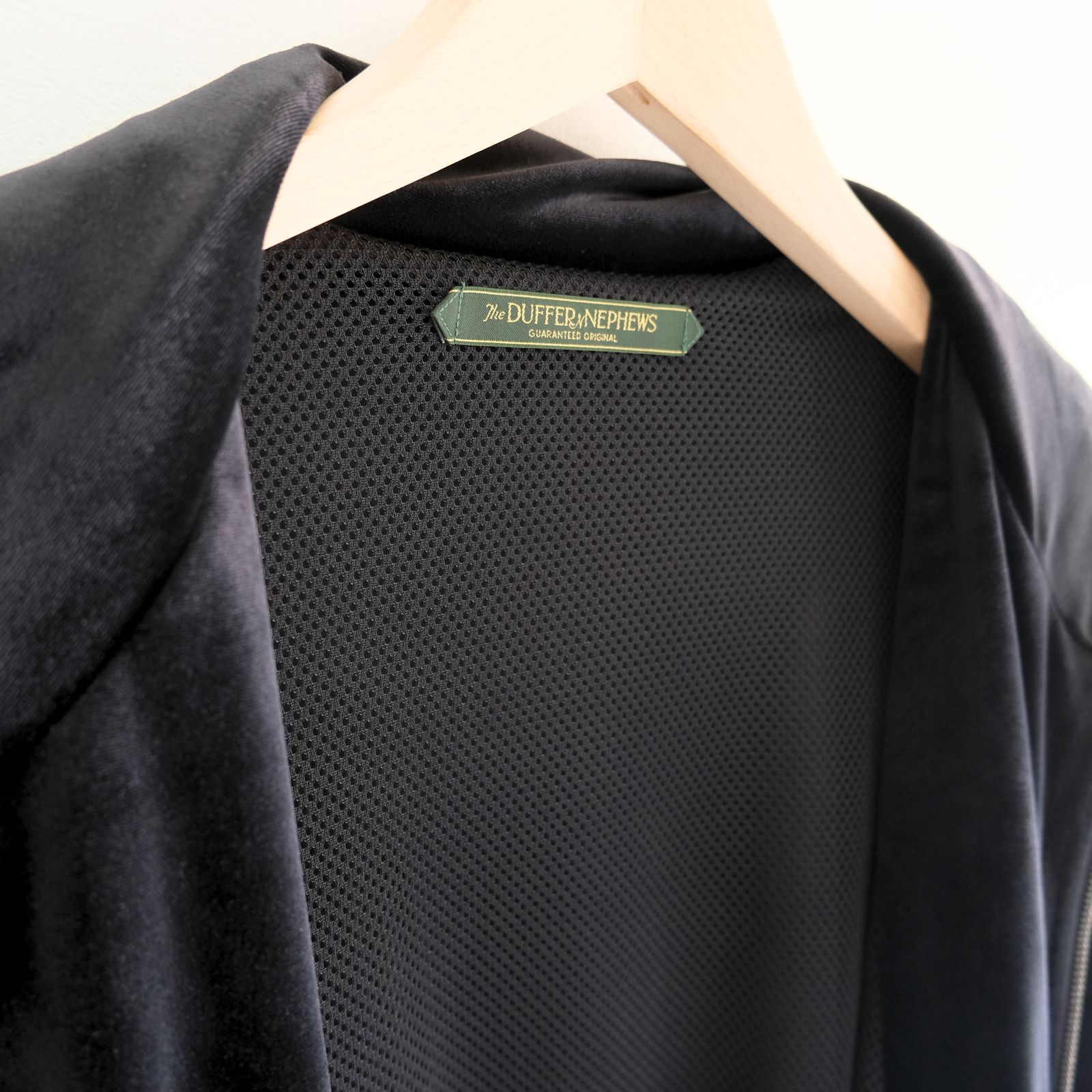 【残り1点】VELOUR TRACK JACKET（BLACK）