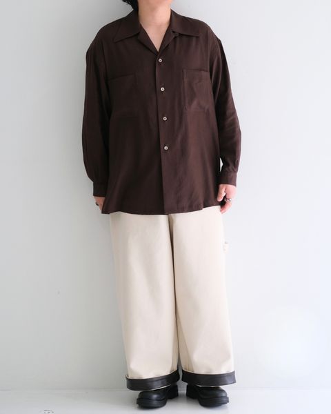 上品さ・高貴さを感じられるコーディネート。