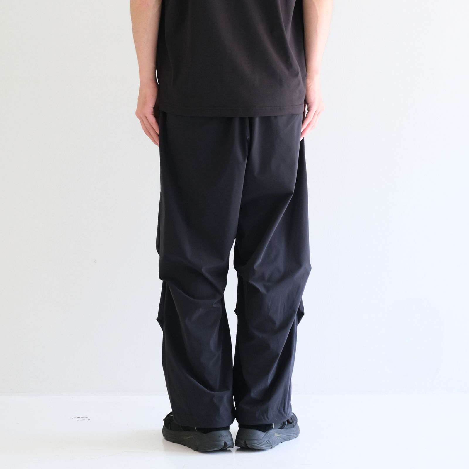 _163 / ライクラ 裏タックパンツ/（BLACK）