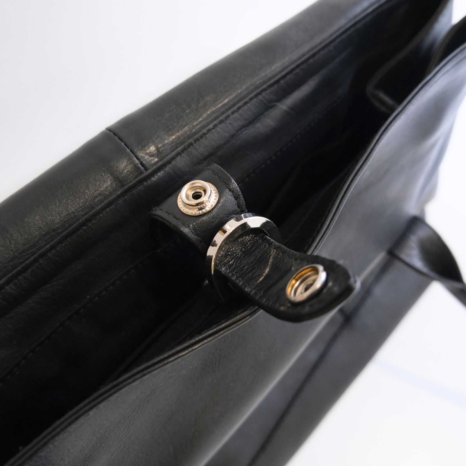 ROUND TOTE BAG M SIZE（BLACK）