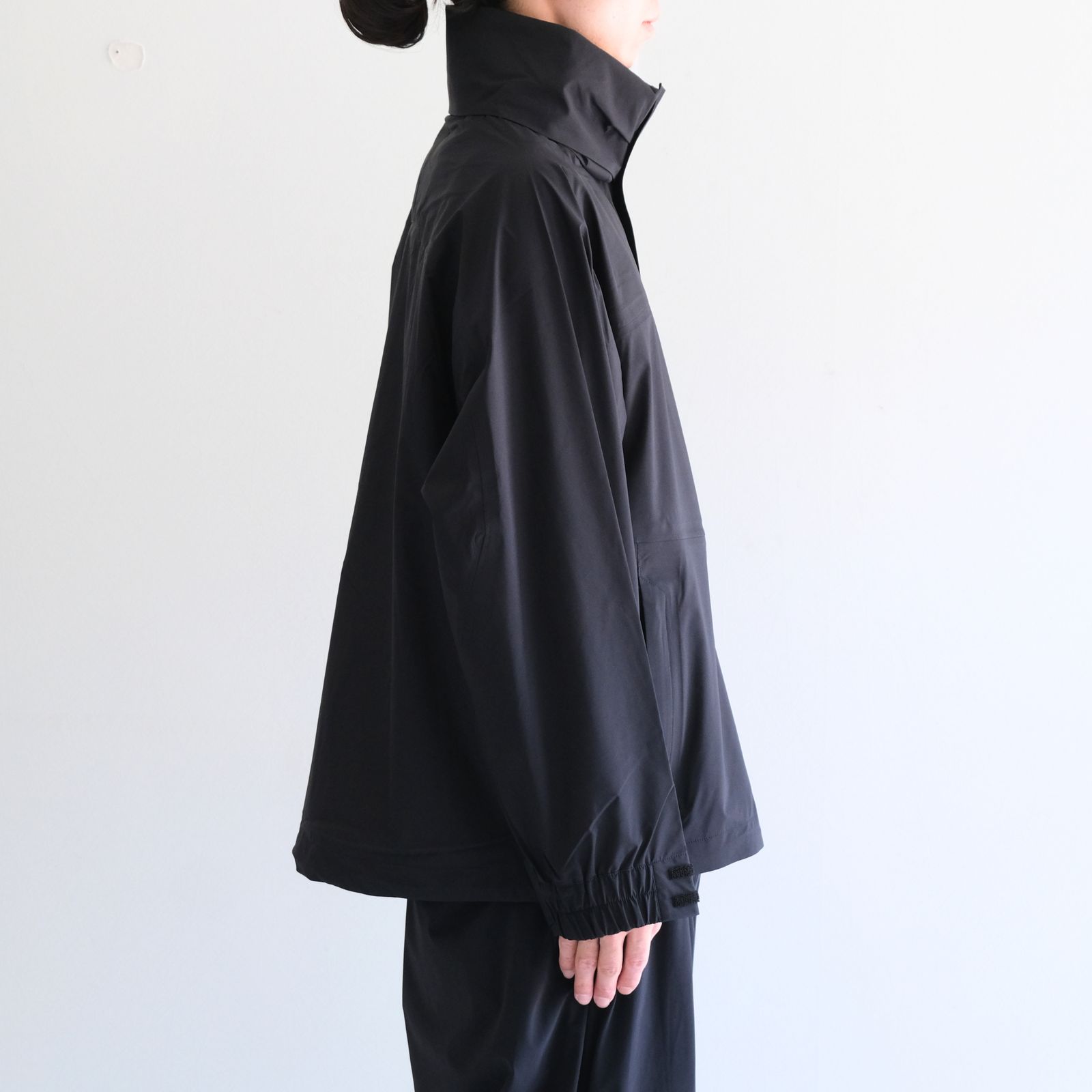 Temporal Fold Shell JKT / テンポラル フォールド シェル ジャケット（OFF BLACK）