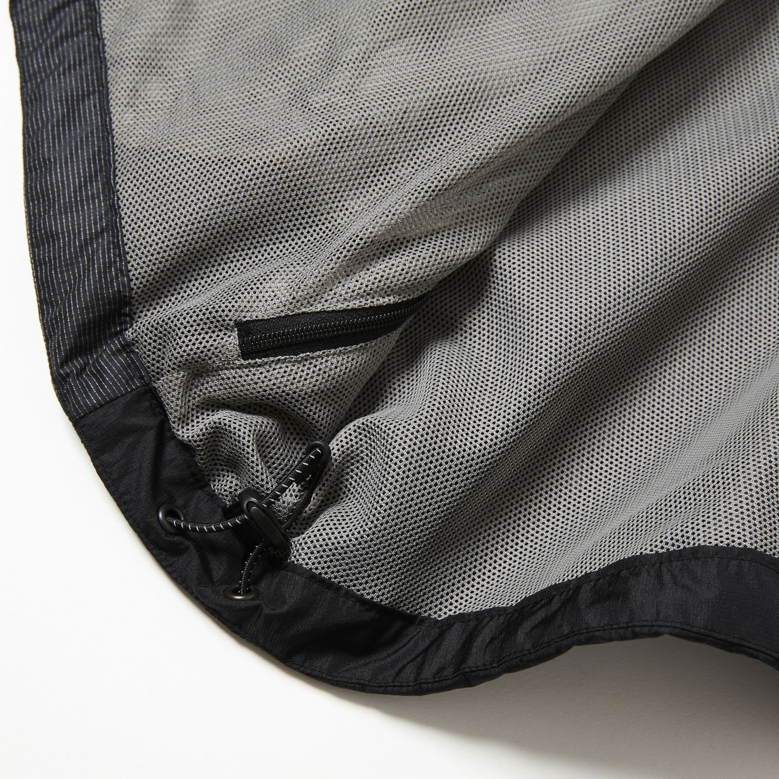 【入荷時期：2026年1月頃】Dyneema® Grid Windbreaker / ジャケット / Dyneema® / OFF BLACK