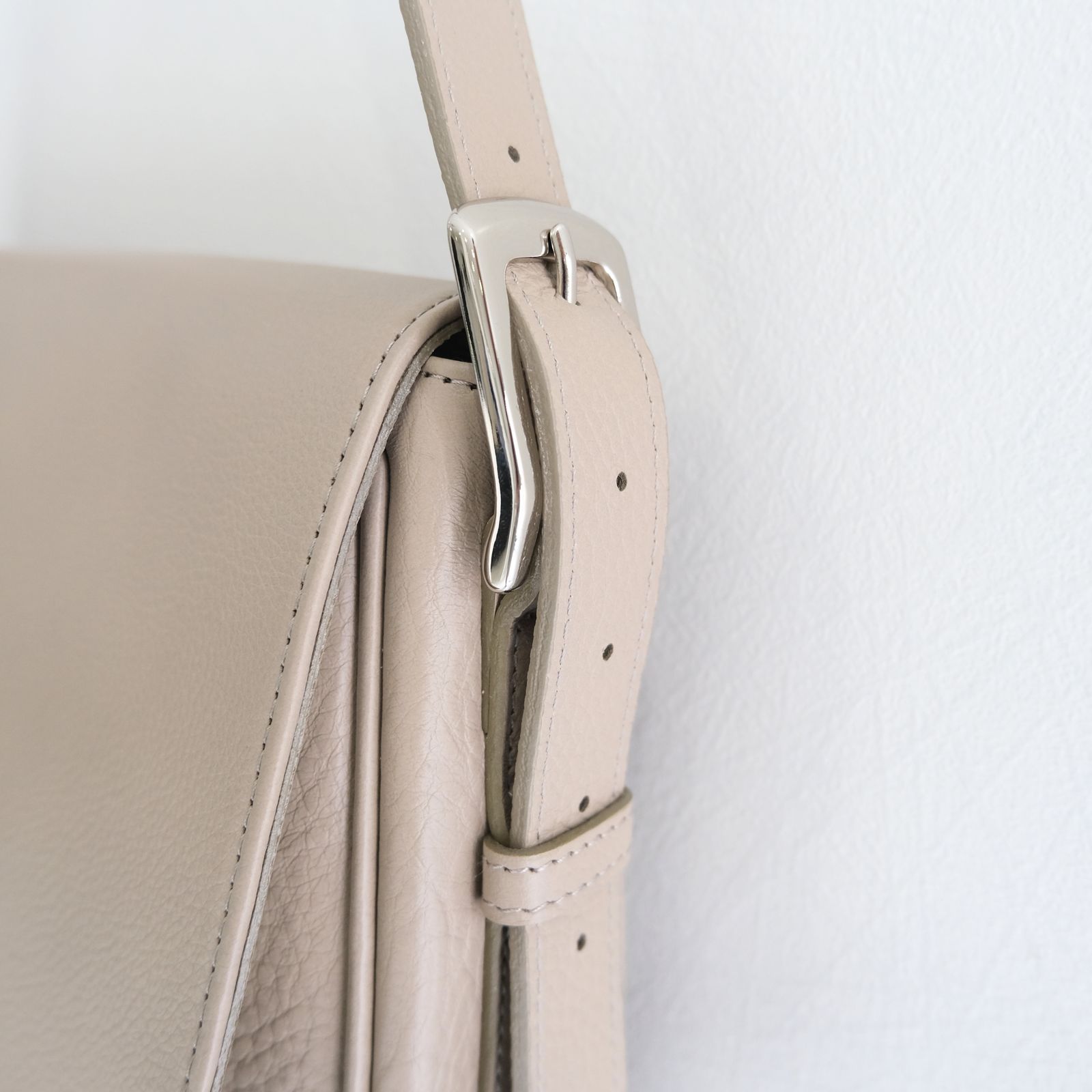 【残り1点】Leather Shoulder Bag [Dumbo] / レザー ショルダー バッグ [ダンボ]（Gray）