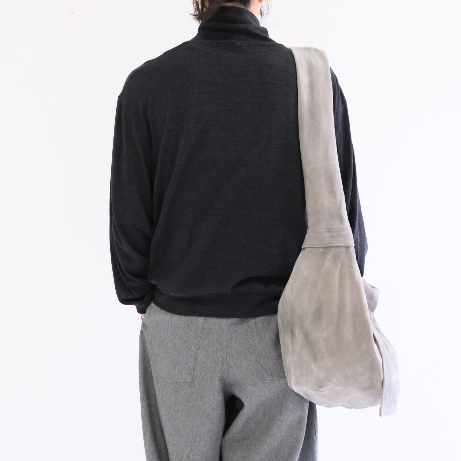 【残り1点】LEATHER SHOULDER BAG  - Cow split leather -（Gray）
