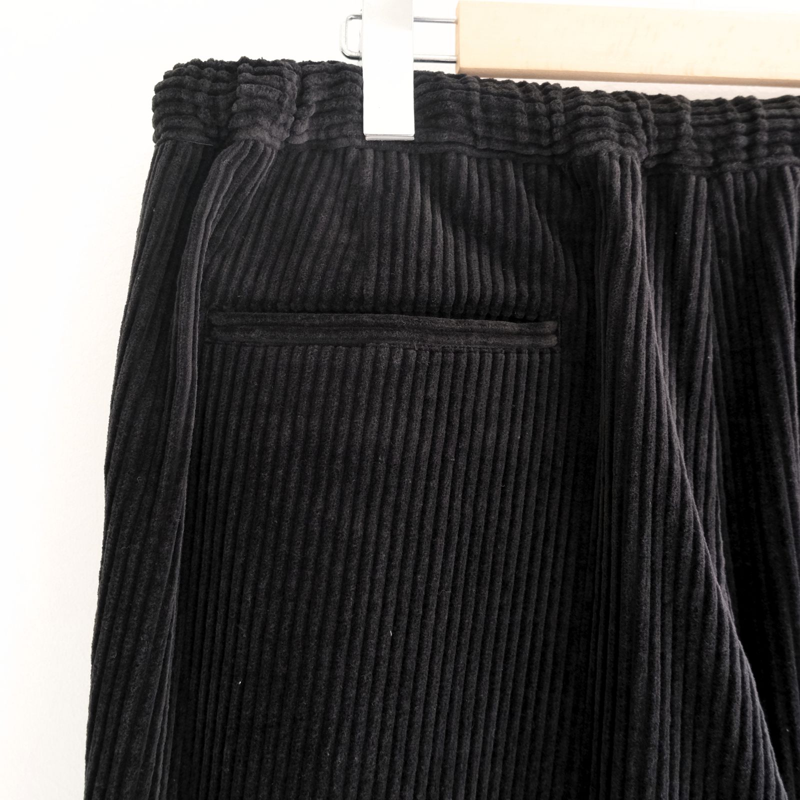 【残り1点】Corduroy Relax Trousers（Black）