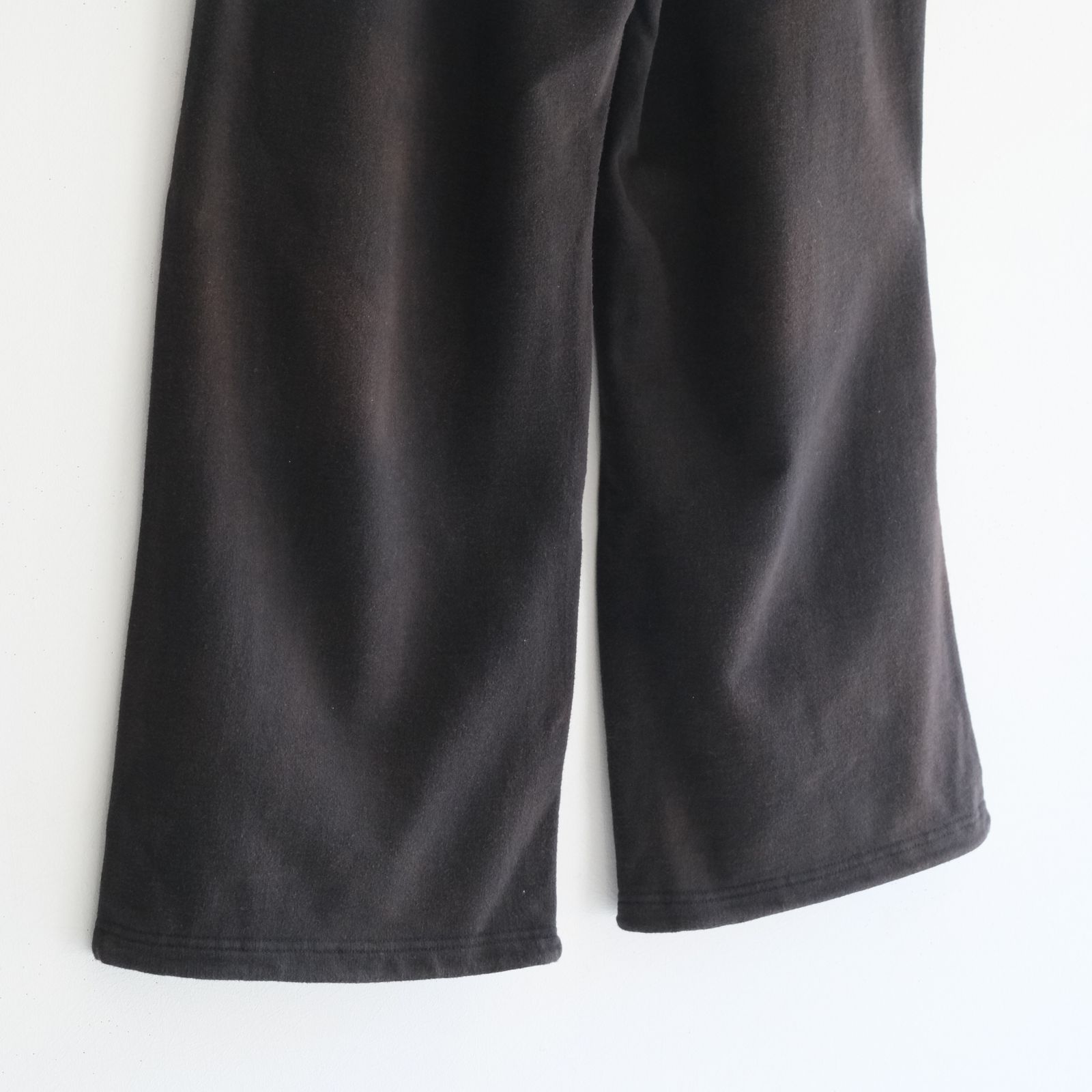 Reimagined Newsboy Fleece-Lined Sweatpants / パンツ / スウェットパンツ / Bleached Black