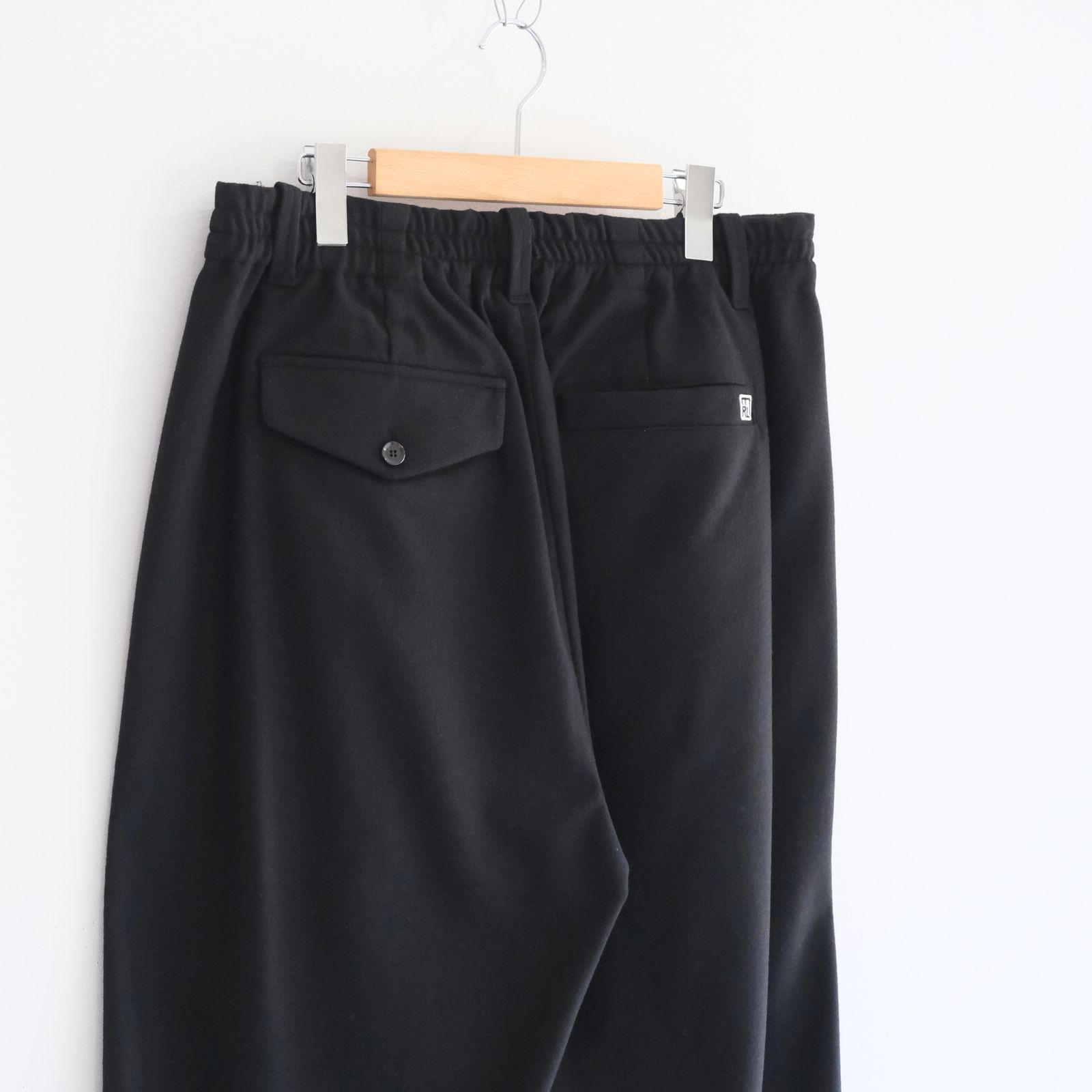 【残り1点】MERELY US INFORMAL PANTS（INK BLACK）