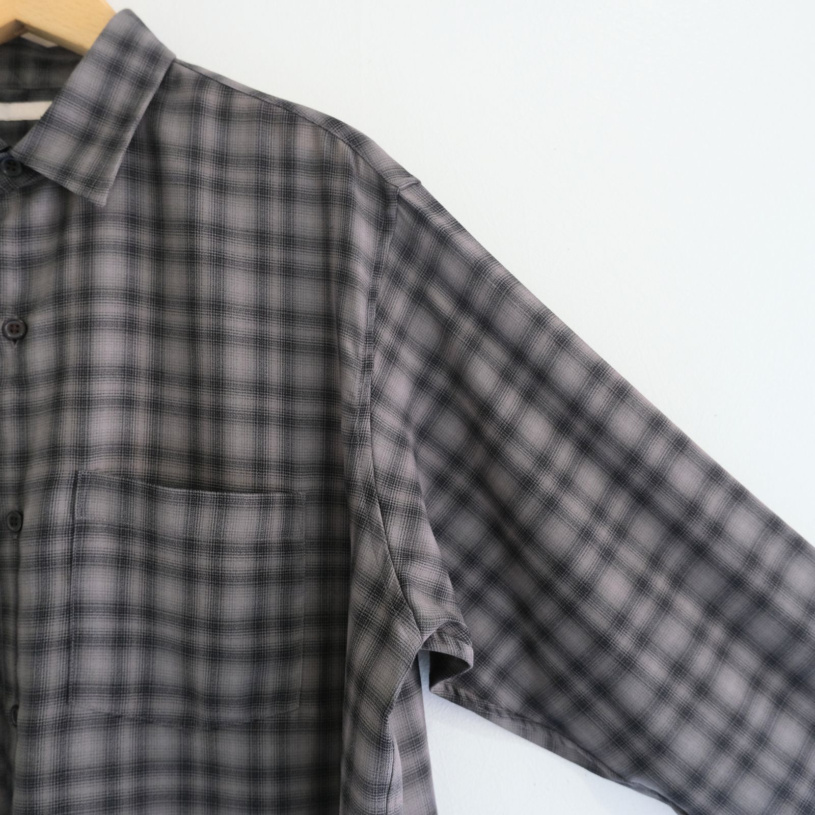 SUPER LIGHT FADED CHECK SHIRT（BLACK / GREY）