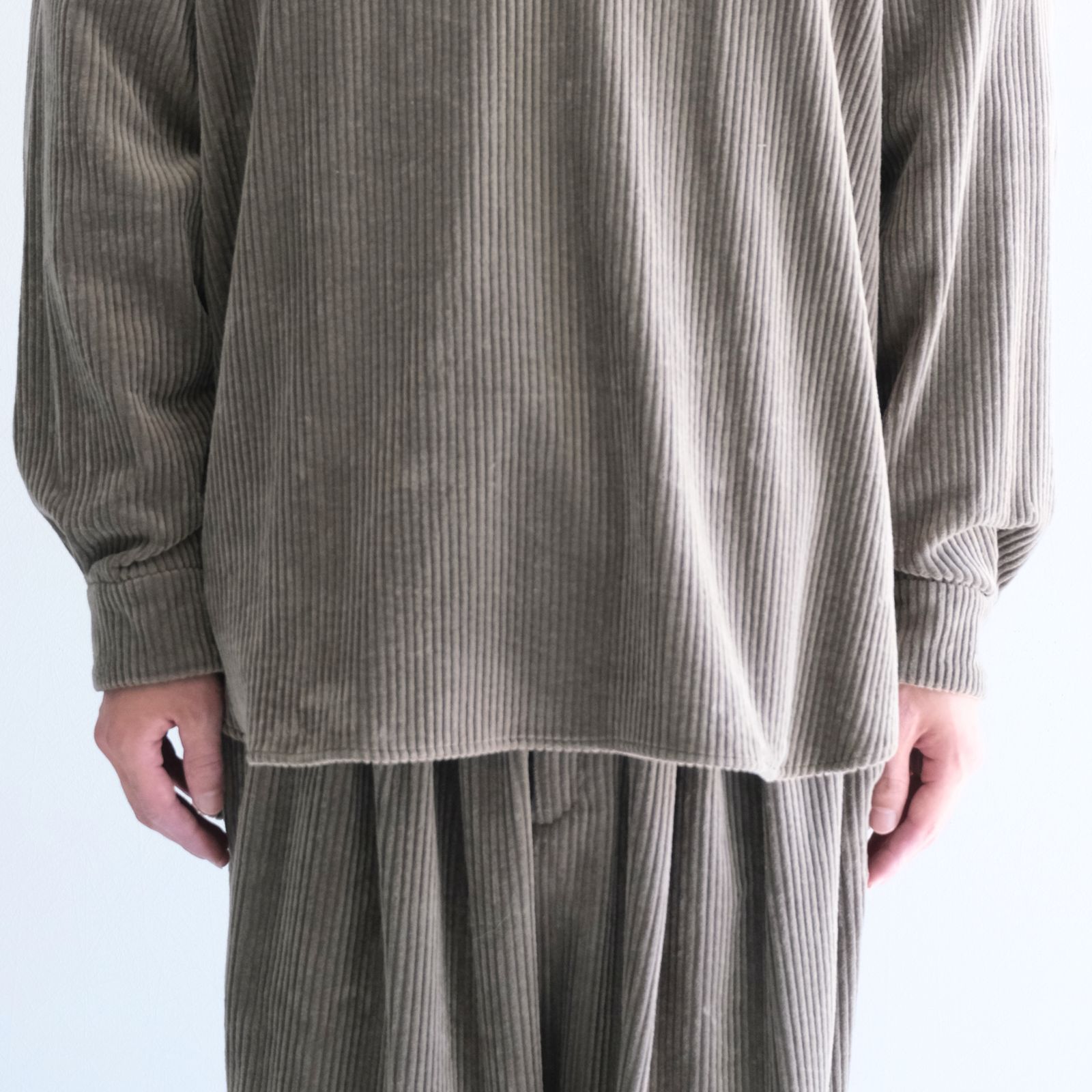 【残り1点】Corduroy Skipper Shirts（Beige）
