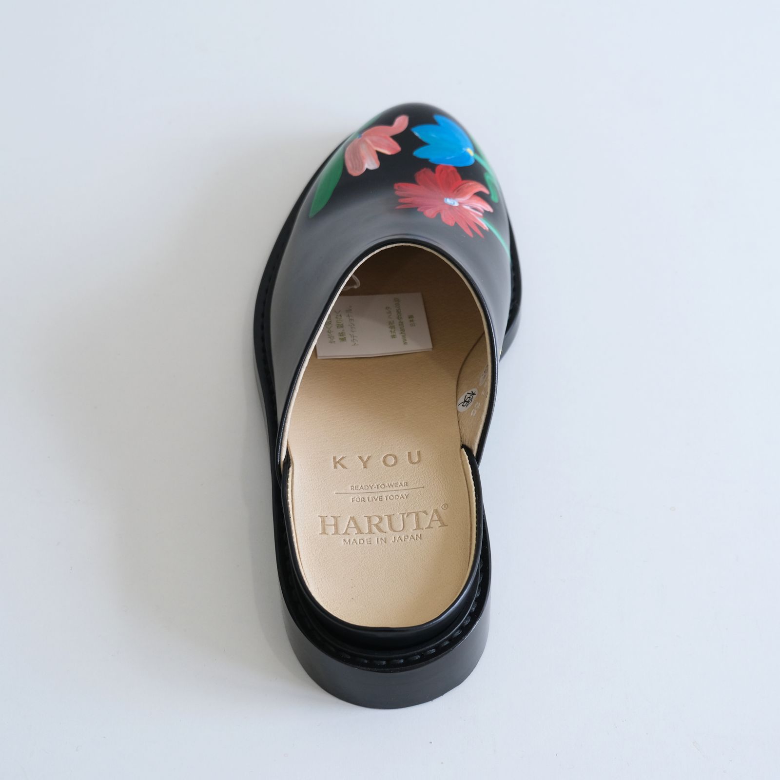 "BLOSSOM" Hand Painted Sandals by HARUTA feat. MIO YAMAMOTO / 「BLOSSOM」ハンド ペイント サンダル バイ ハルタ feat. ミオ ヤマモト（BLACK）