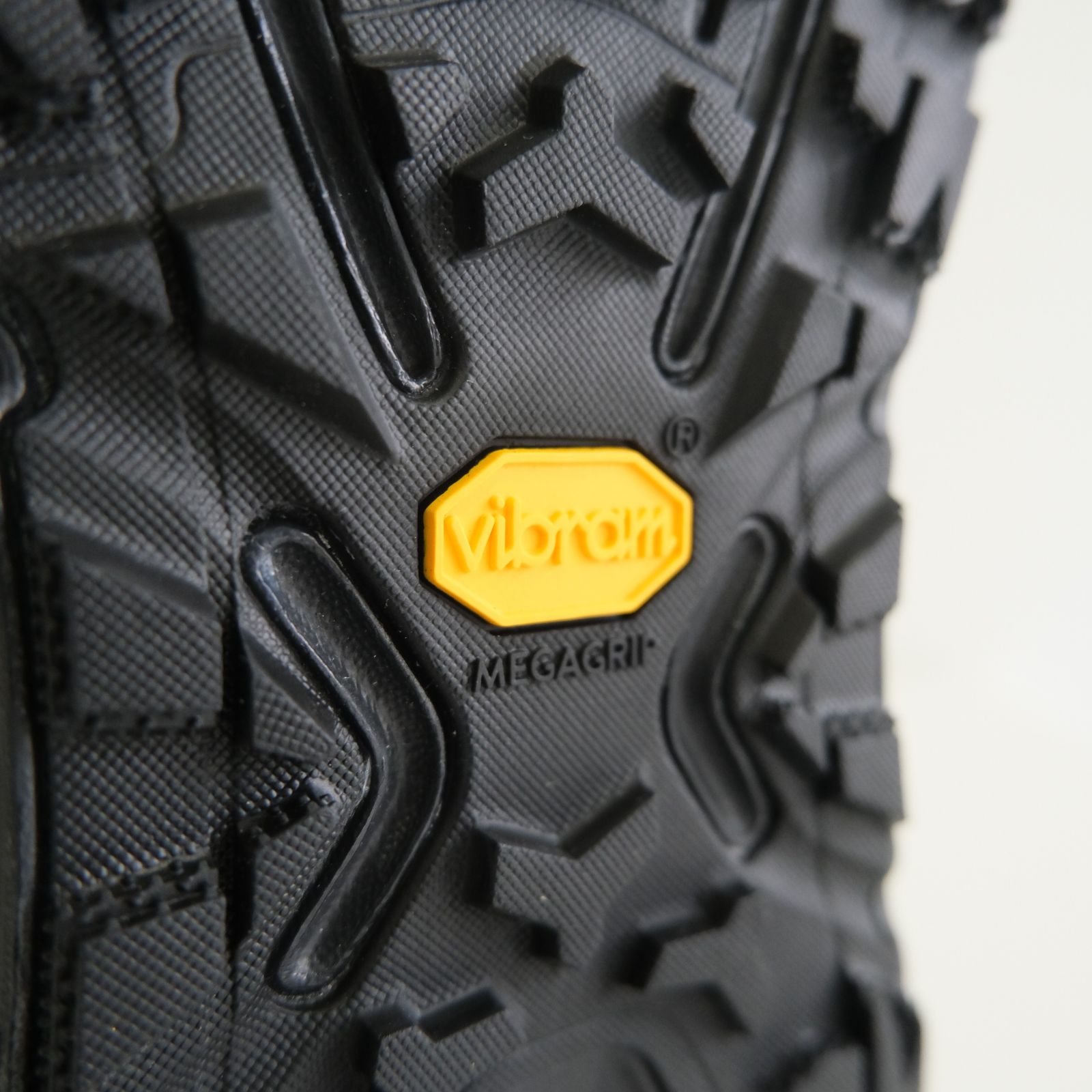 bal - 【 HOKA 】KAHA 3 LOW GTX TP 