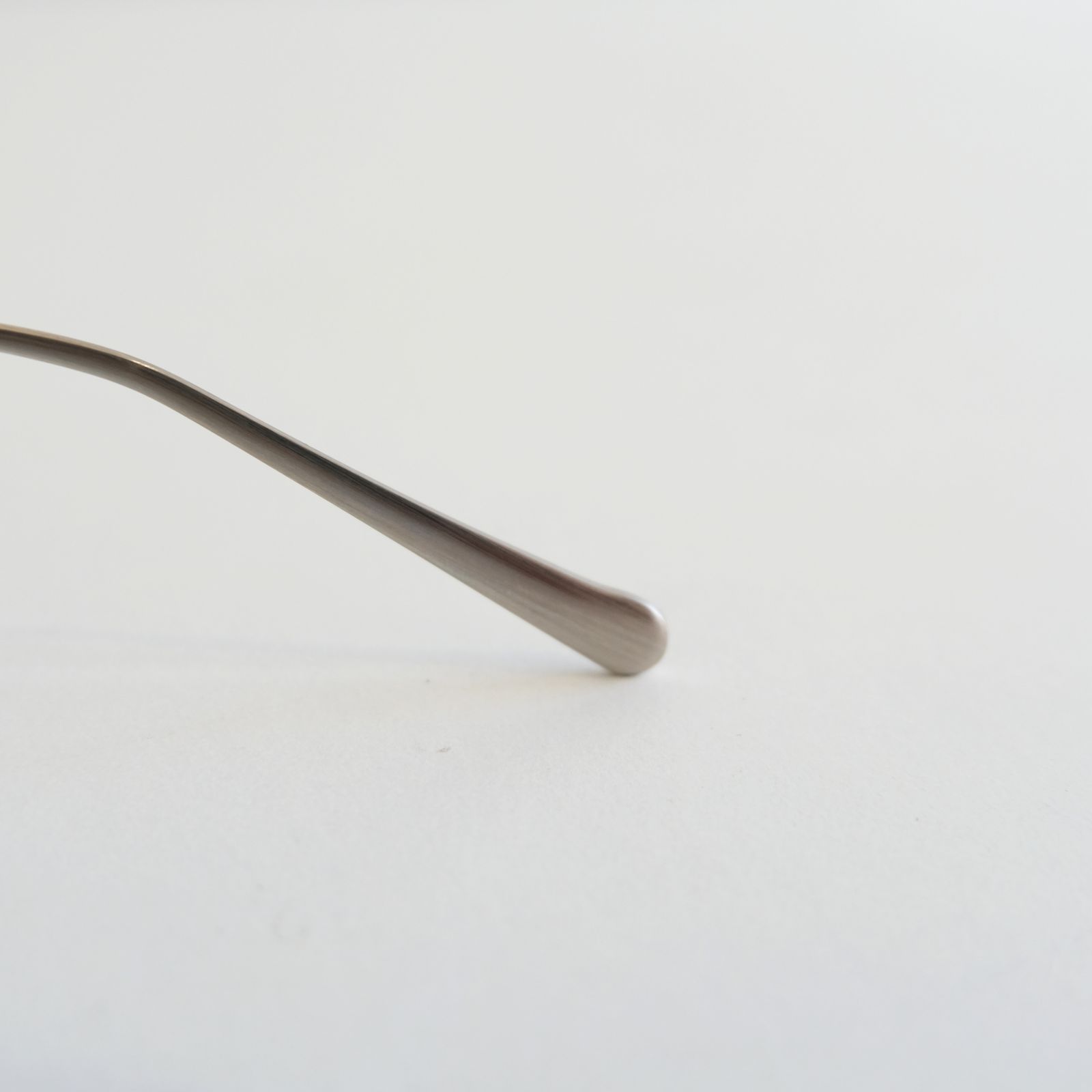 JIFUSAN #2（GLOSS BLACK × GREY GREEN to D.GREY）