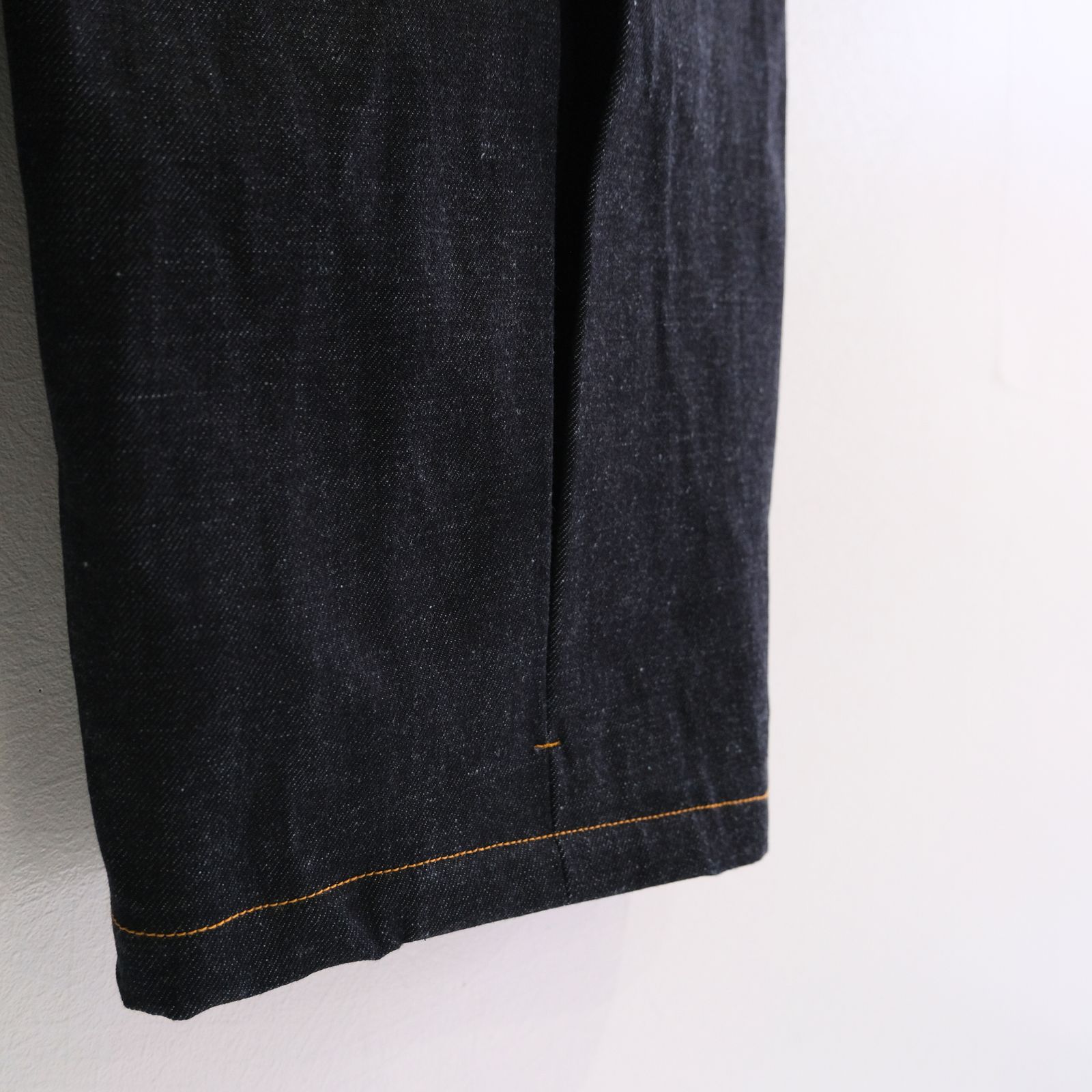 BOX PLEAT TROUSER RAW DENIM/ ボックスプリーツトラウザー / デニム / パンツ / ボトムス / RAW INDIGO