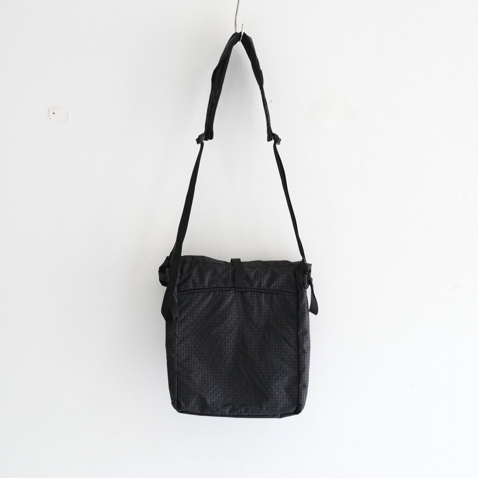 BAL / SPEAKEASY ULTRA GRID LOAM&LANE SHOULDER（BLACK）