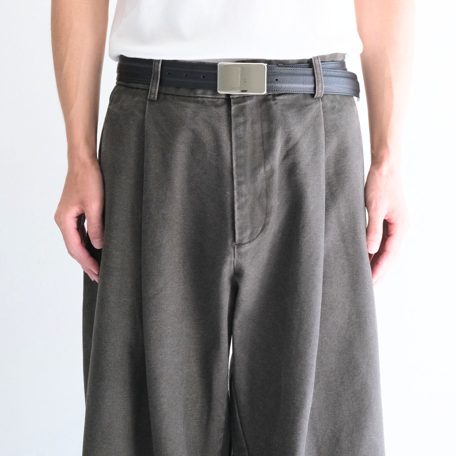 【残り1点】MERELY WASHED CANVAS FLARED PANTS（VINTAGE CAMEL）