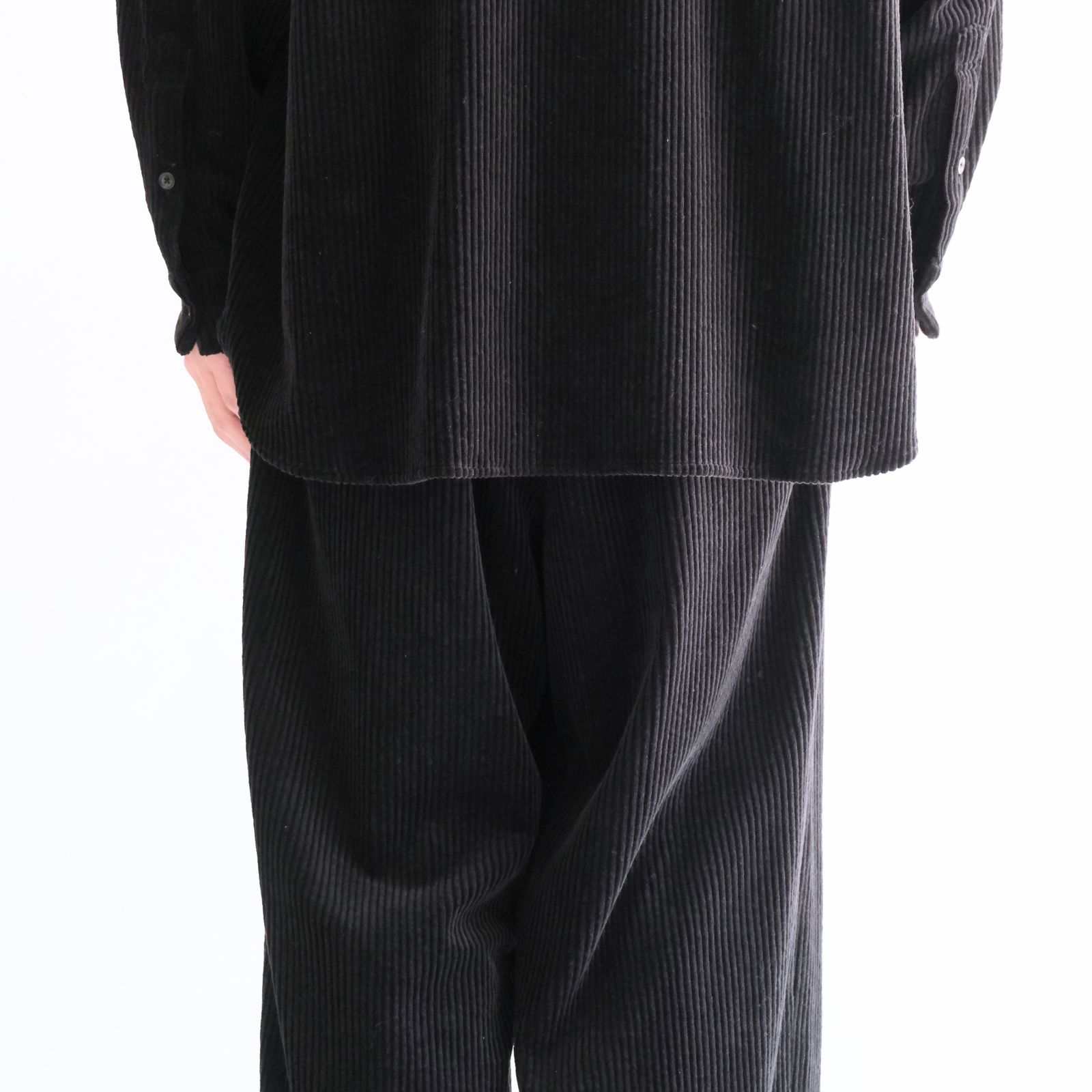 【残り1点】Corduroy Relax Trousers（Black）